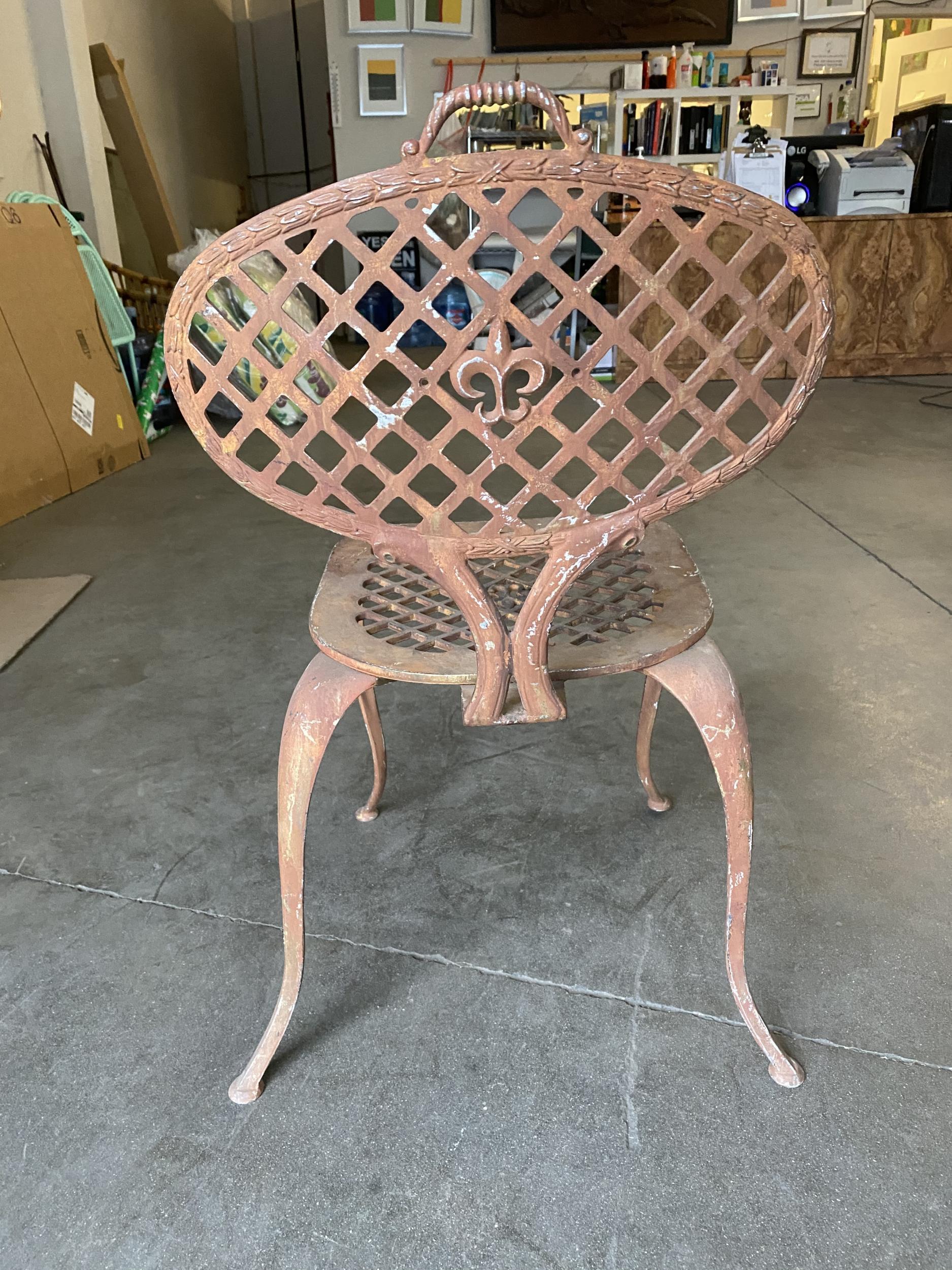 Victorian Style Iron Mesh Patio Garden Chair 3