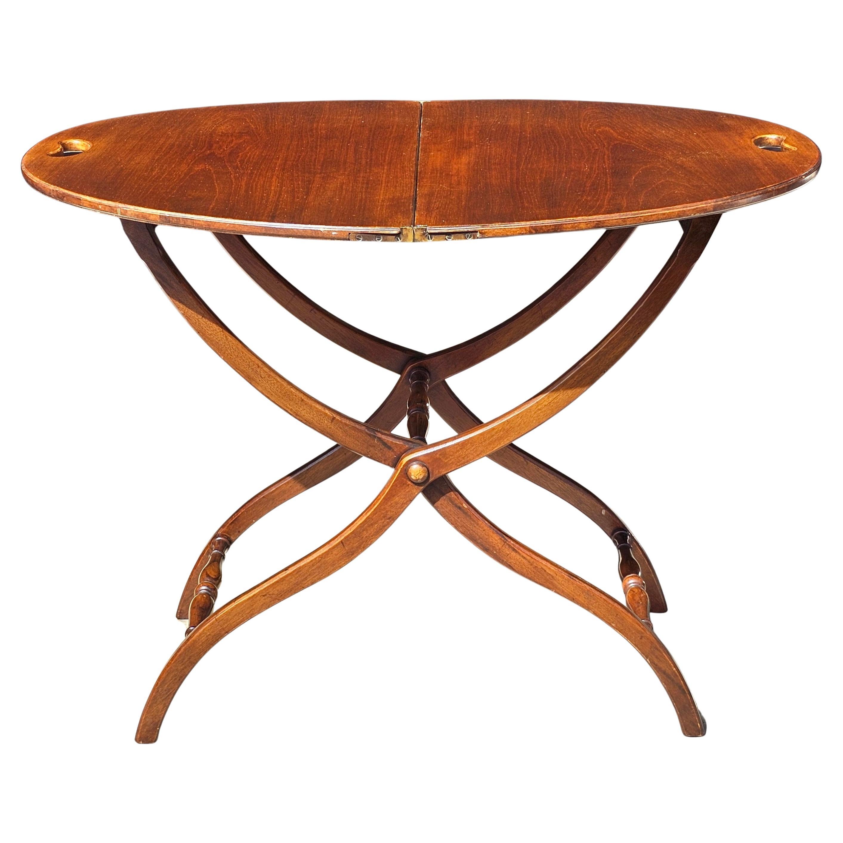 Mesa ovalada plegable de caoba de estilo victoriano