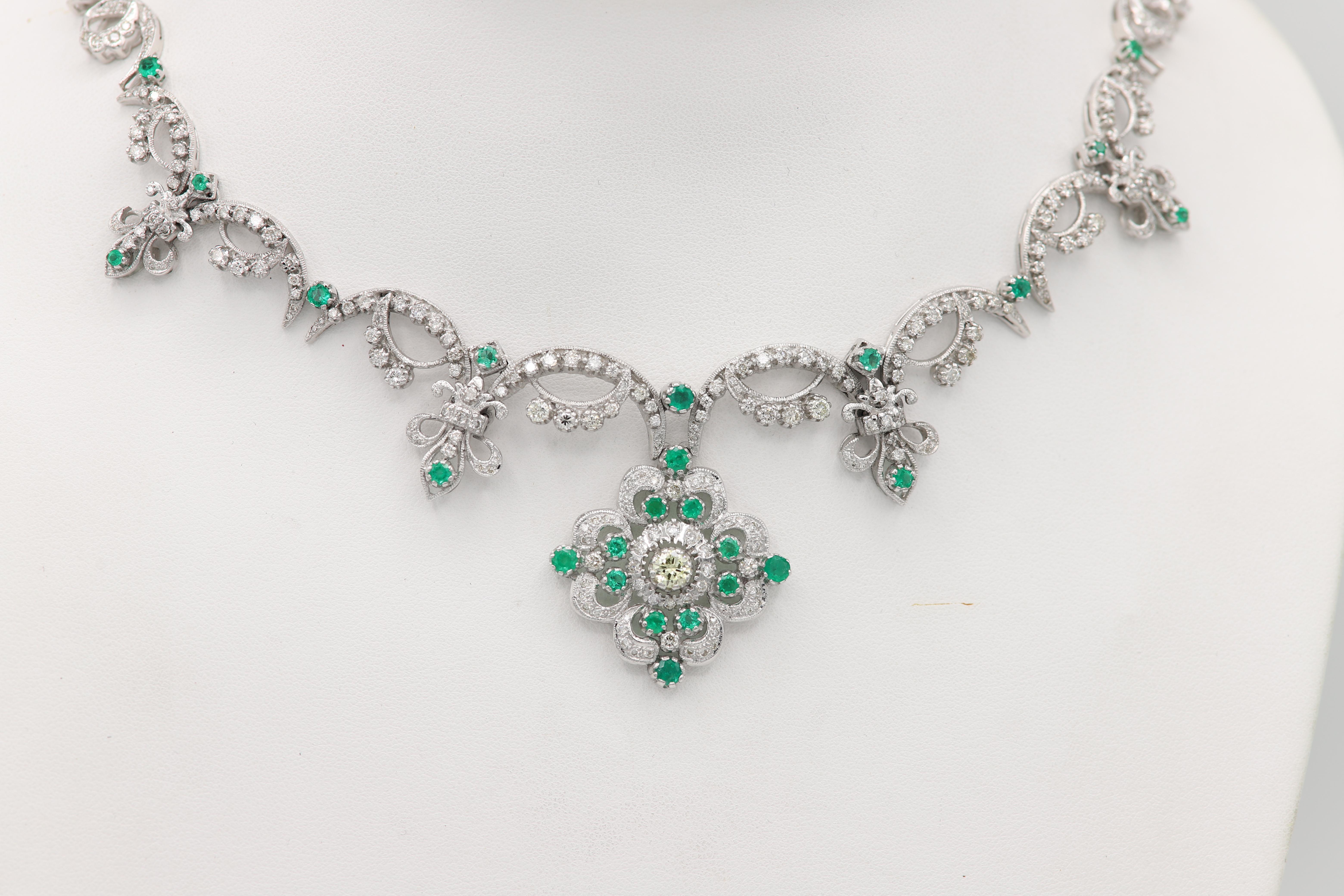 Victorian Style Necklace 18 Karat White Gold Diamonds and Emerald In New Condition For Sale In Brooklyn, NY