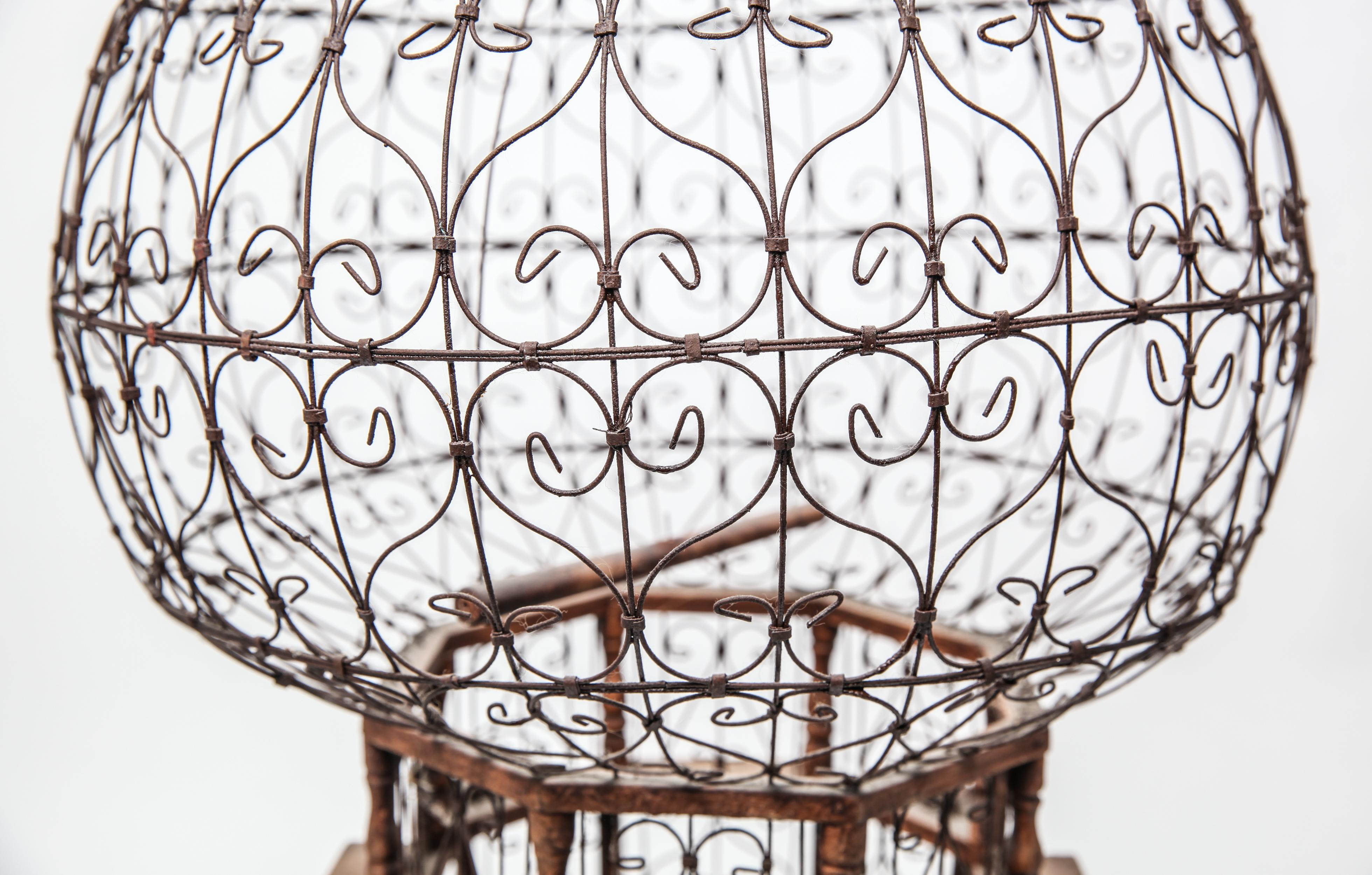 Victorian Style Ornamental Bird Cage In Good Condition In New York, NY