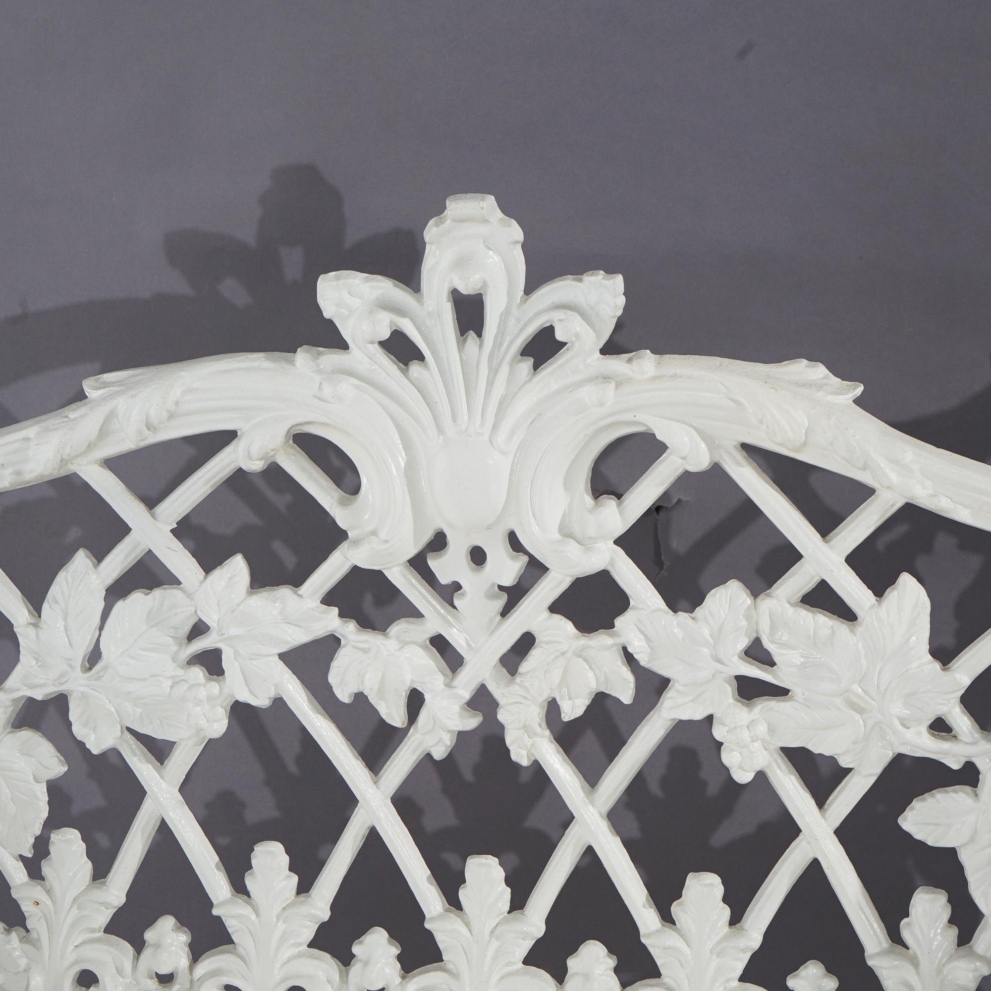 Victorian Style Painted Cast Metal Foliate & Lattice From Garden Settee 20thC For Sale 4