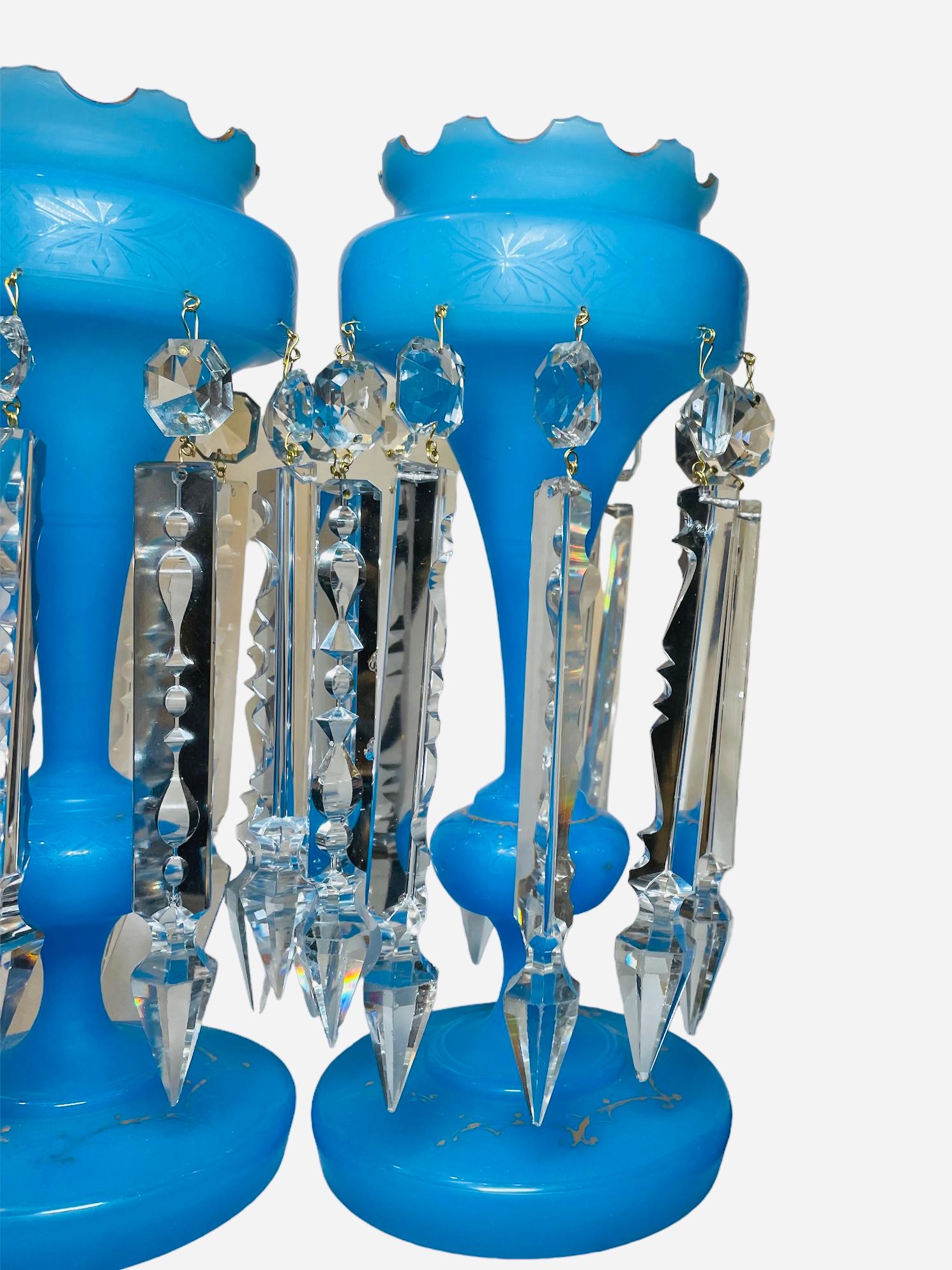 Pareja De Lustres De Vidrio Azul Para Chimenea De Estilo Victoriano en venta 5