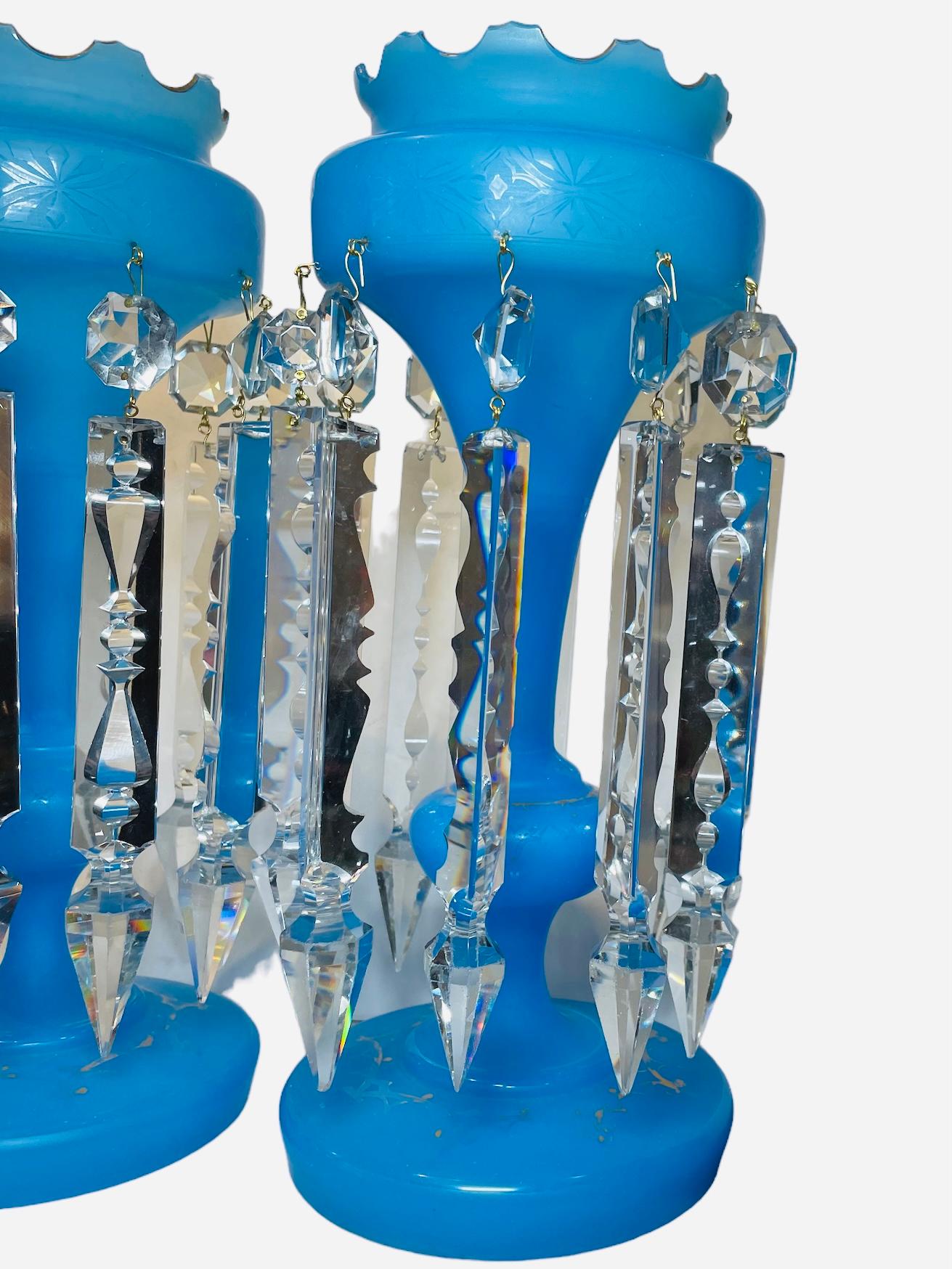 Pareja De Lustres De Vidrio Azul Para Chimenea De Estilo Victoriano en venta 9