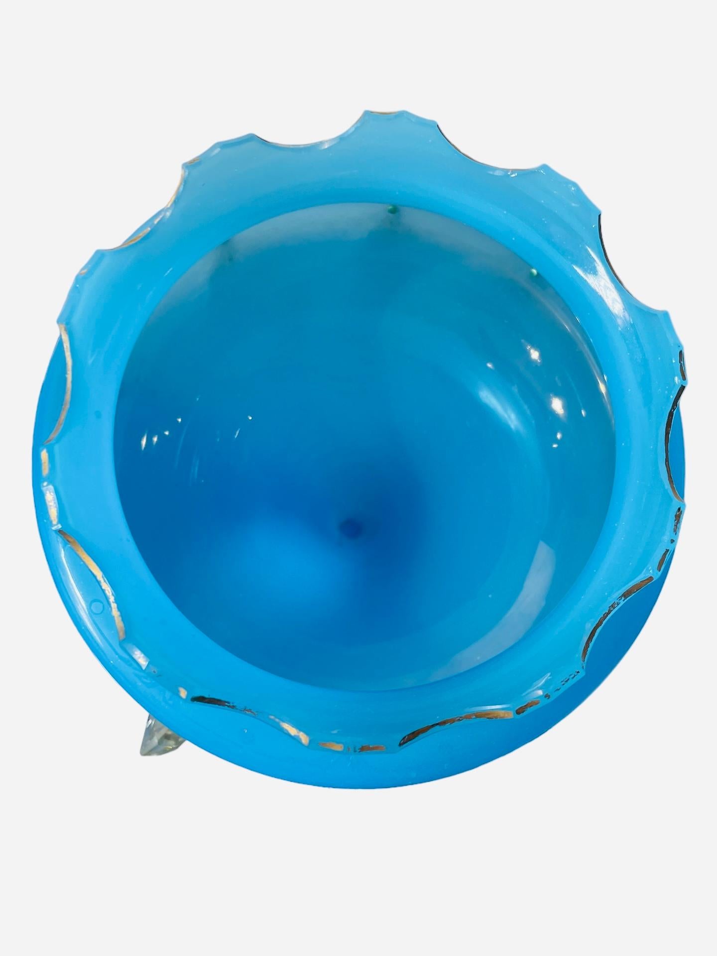 Pareja De Lustres De Vidrio Azul Para Chimenea De Estilo Victoriano Pintado a mano en venta