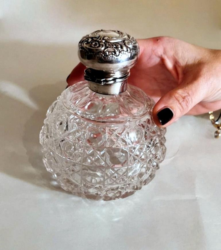 Victorian Style Pair of English Toilet Flasks Crystal Ground and Sterling Silver For Sale 14