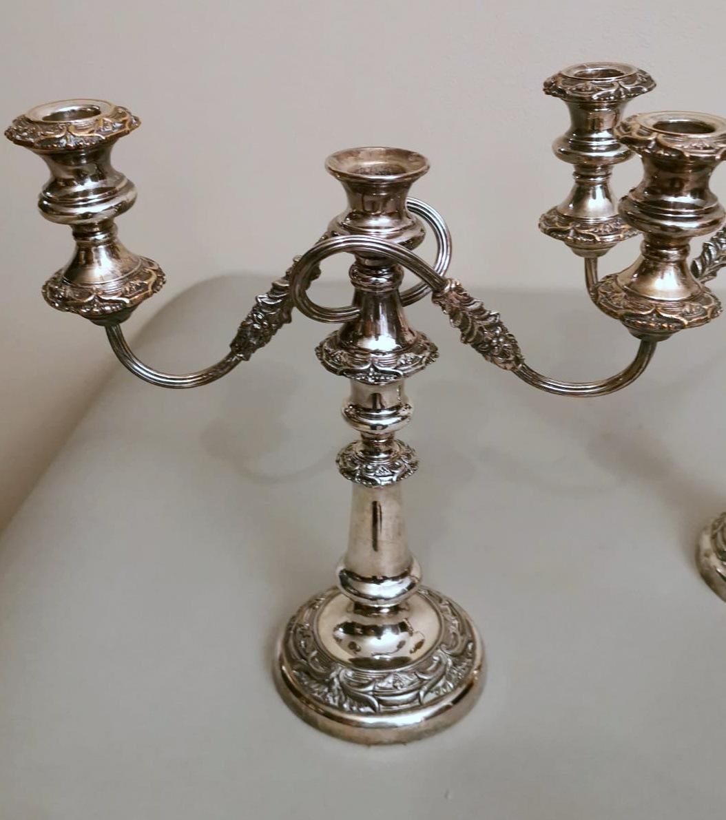 Victorian Style Pair of Silver Plated 3-Flame Convertible Candlesticks In Good Condition For Sale In Prato, Tuscany