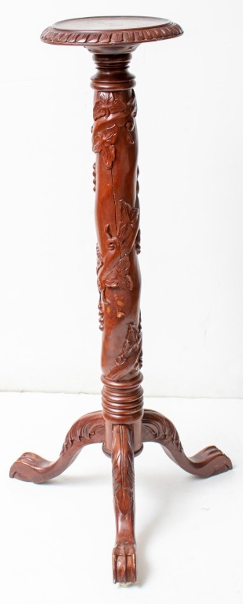 Wood Victorian Style Pedestal For Sale