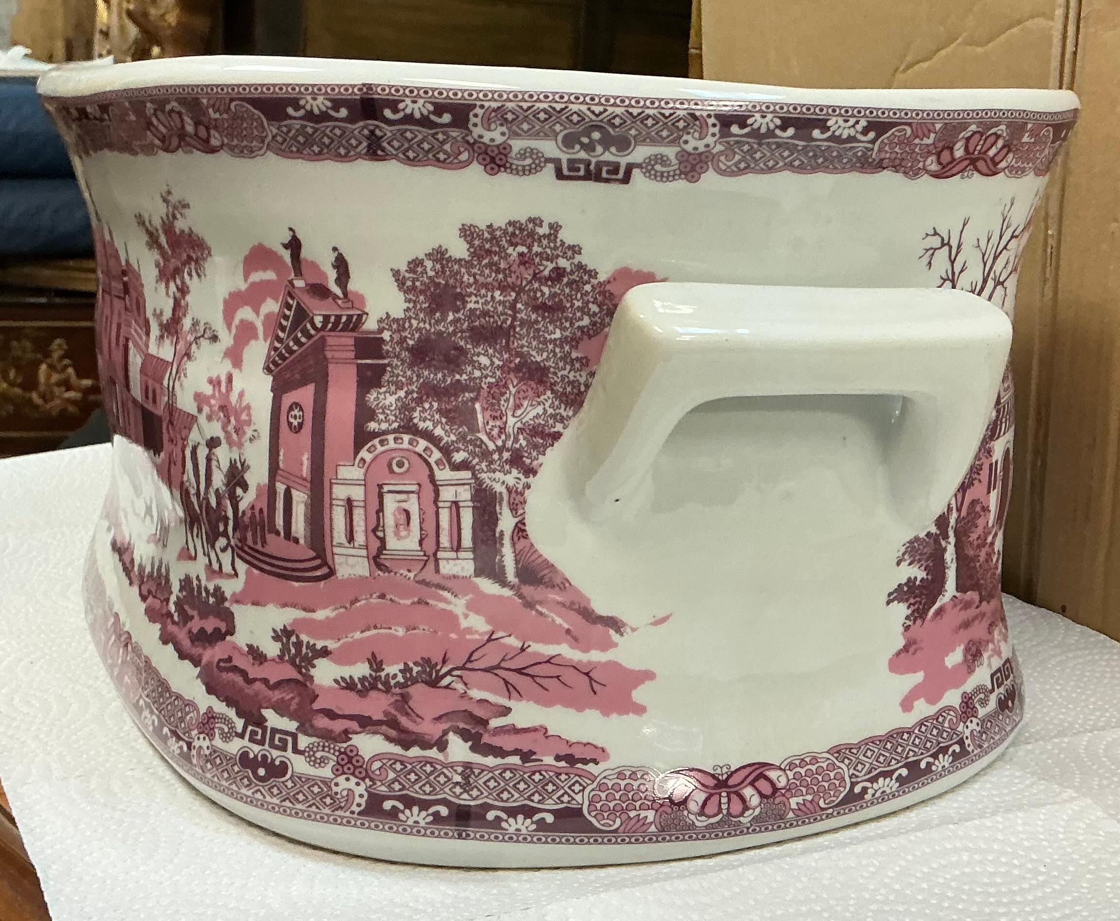 Céramique Bain de pieds / Cache-pot / Jardinière / Seau à glace en poterie rose de style victorien en vente