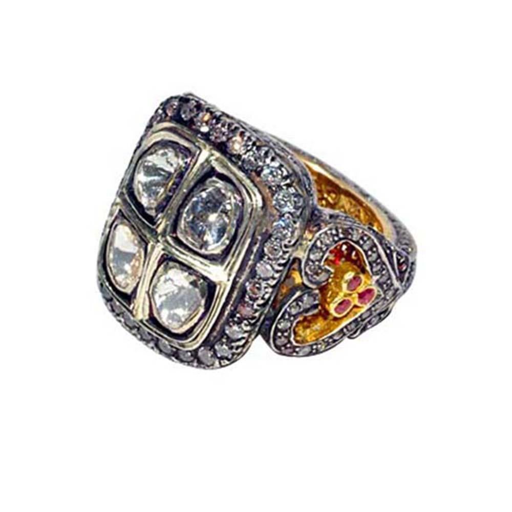 Taglio a rosa Anello in stile vittoriano con diamanti e rubini incastonati in oro e argento 14k in vendita