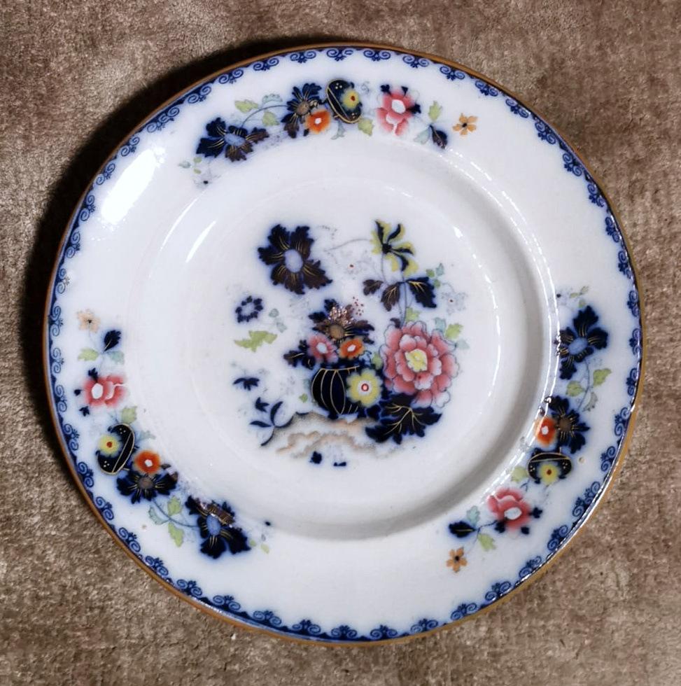 Estilo Victoriano Set 4 Platos Ingleses Transferware Decoraciones Marca Armas Reales en venta 4