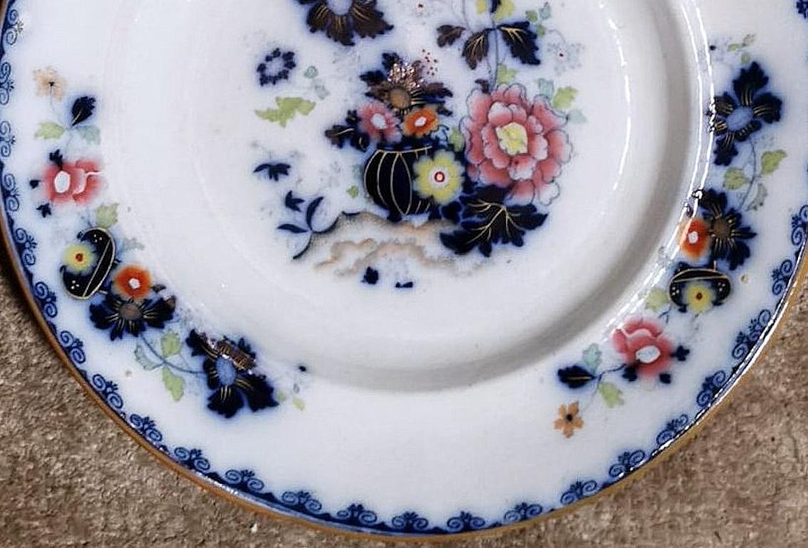 Estilo Victoriano Set 4 Platos Ingleses Transferware Decoraciones Marca Armas Reales en venta 7