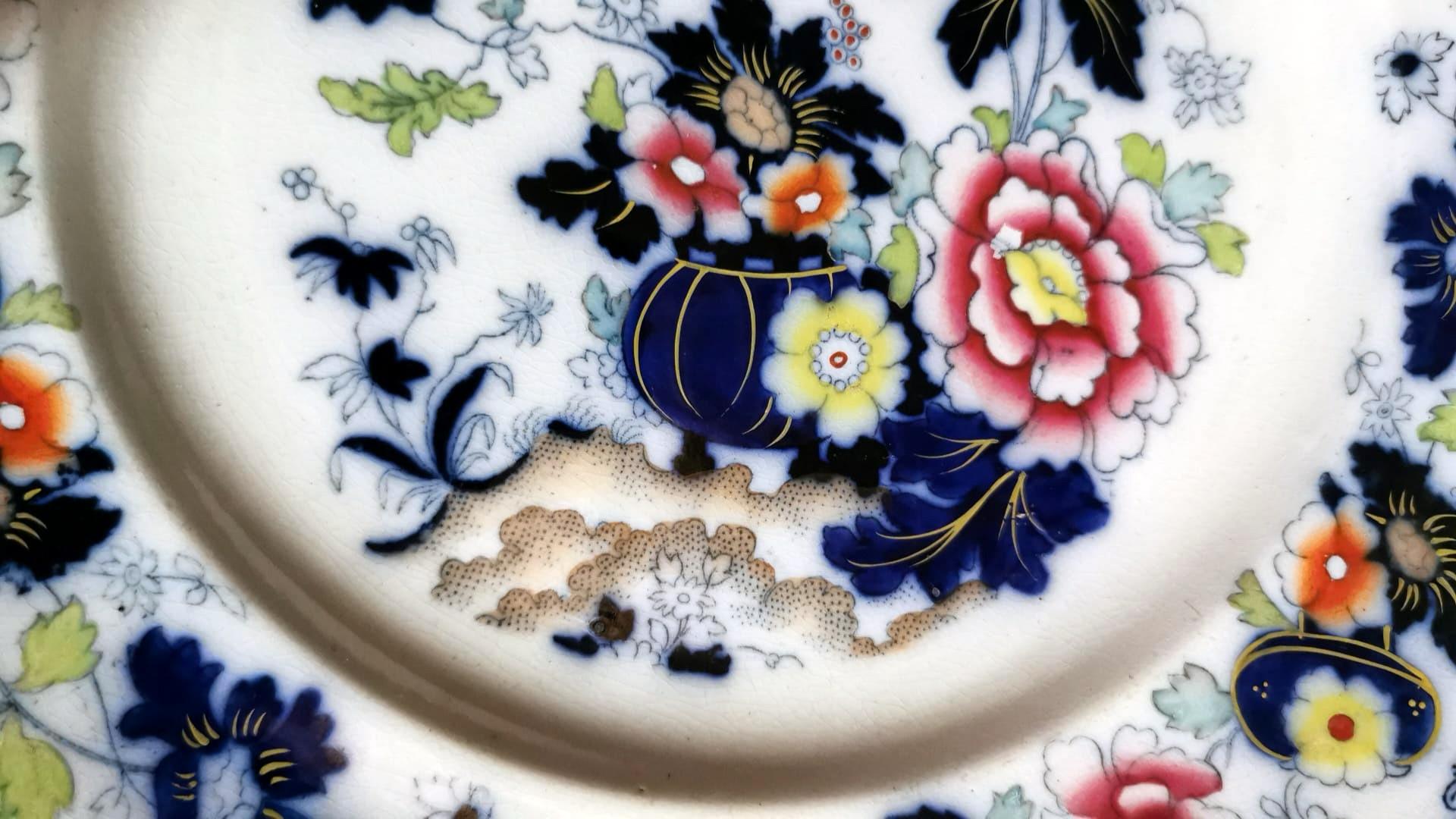 Estilo Victoriano Set 4 Platos Ingleses Transferware Decoraciones Marca Armas Reales en venta 2