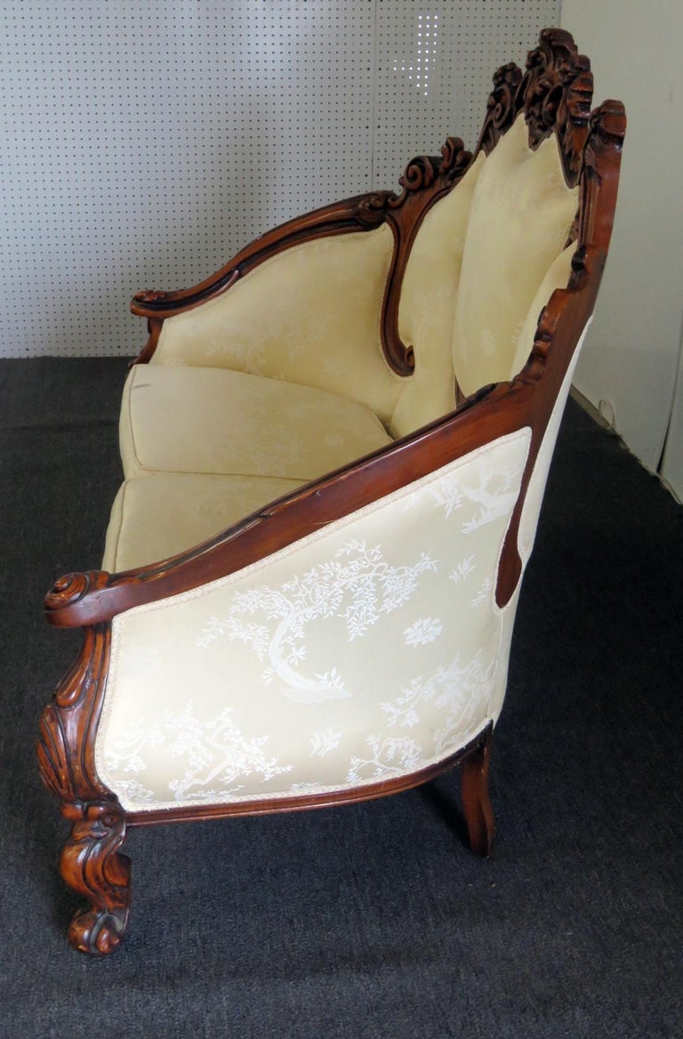 Victorian Style Settee For Sale at 1stDibs