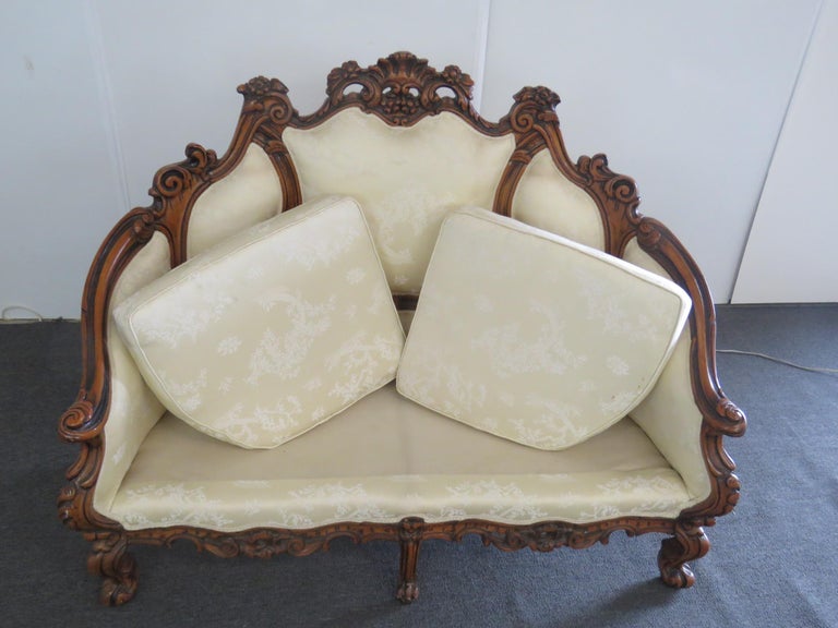 Victorian Style Settee For Sale at 1stDibs
