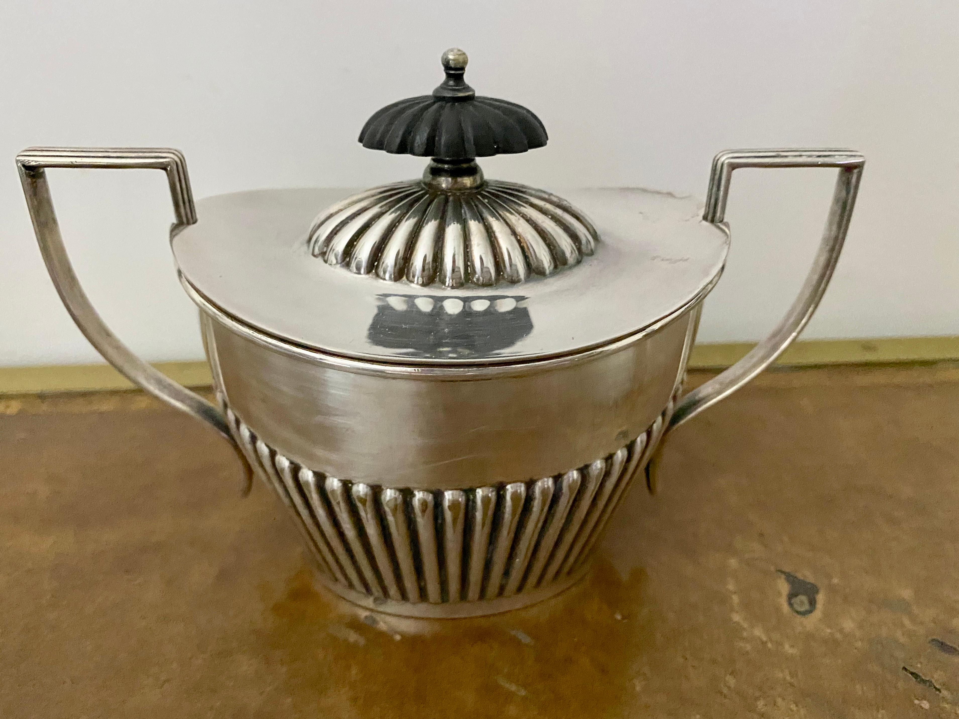 Victorian Style Silver-Plate 5 Piece Tea Service, Queen Anne Design In Good Condition In Sheffield, MA