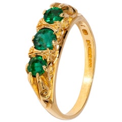 Vintage Victorian Style Three-Stone Emerald Ring in Yellow Gold