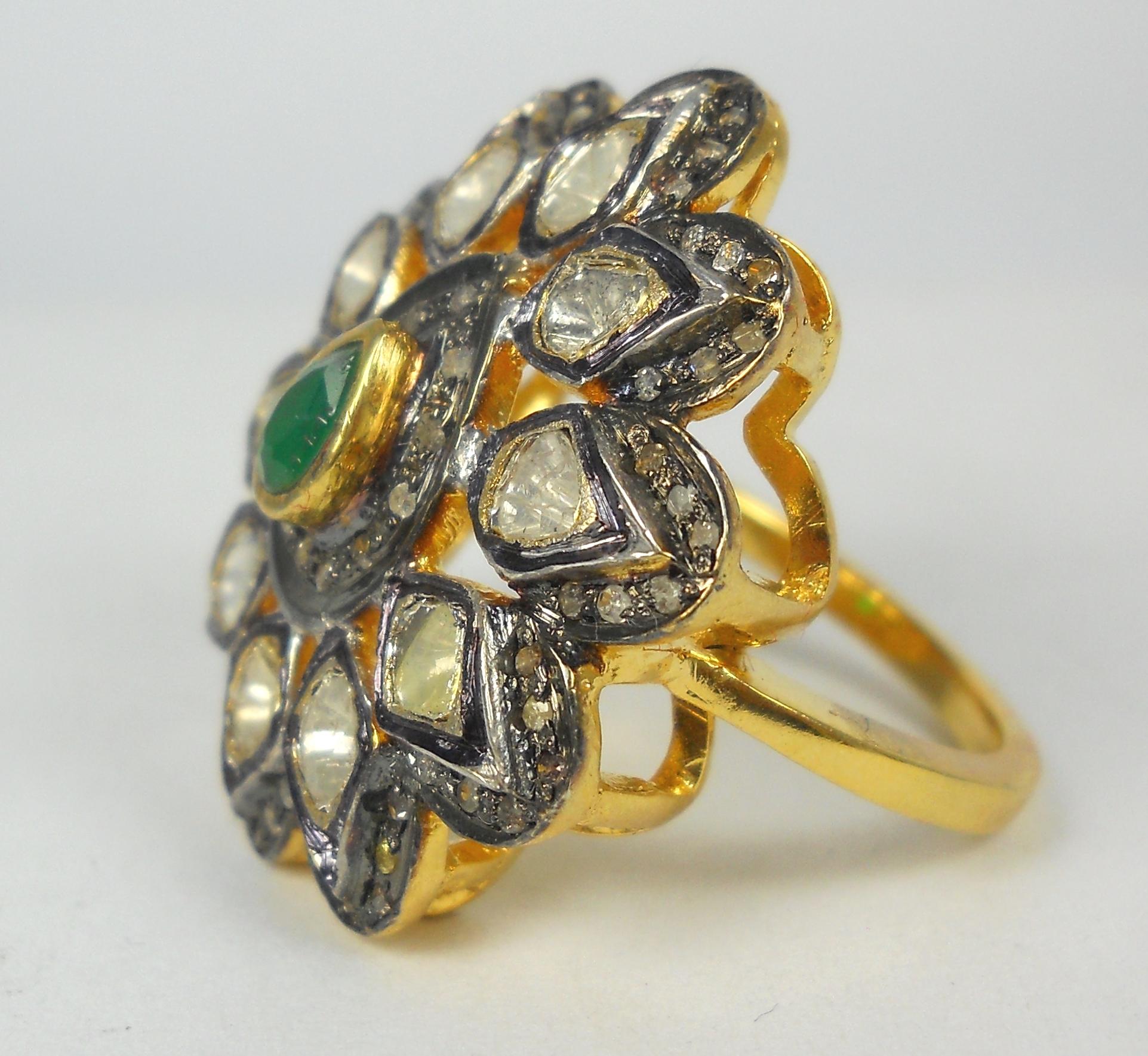 Retro Victorian style uncut rose cut diamond emerald 925 silver statement ring For Sale