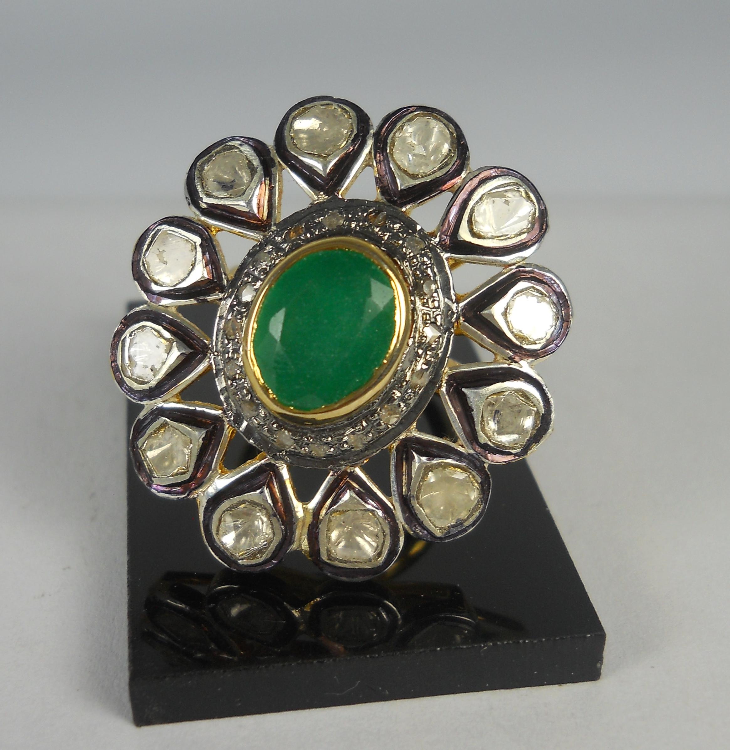 Retro Victorian style uncut rose cut diamond green jade 925 silver statement ring For Sale