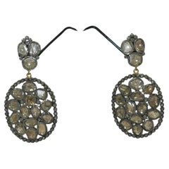 Orecchini pendenti in argento 925 ossidato con diamante taglio rosa non tagliato in stile vittoriano