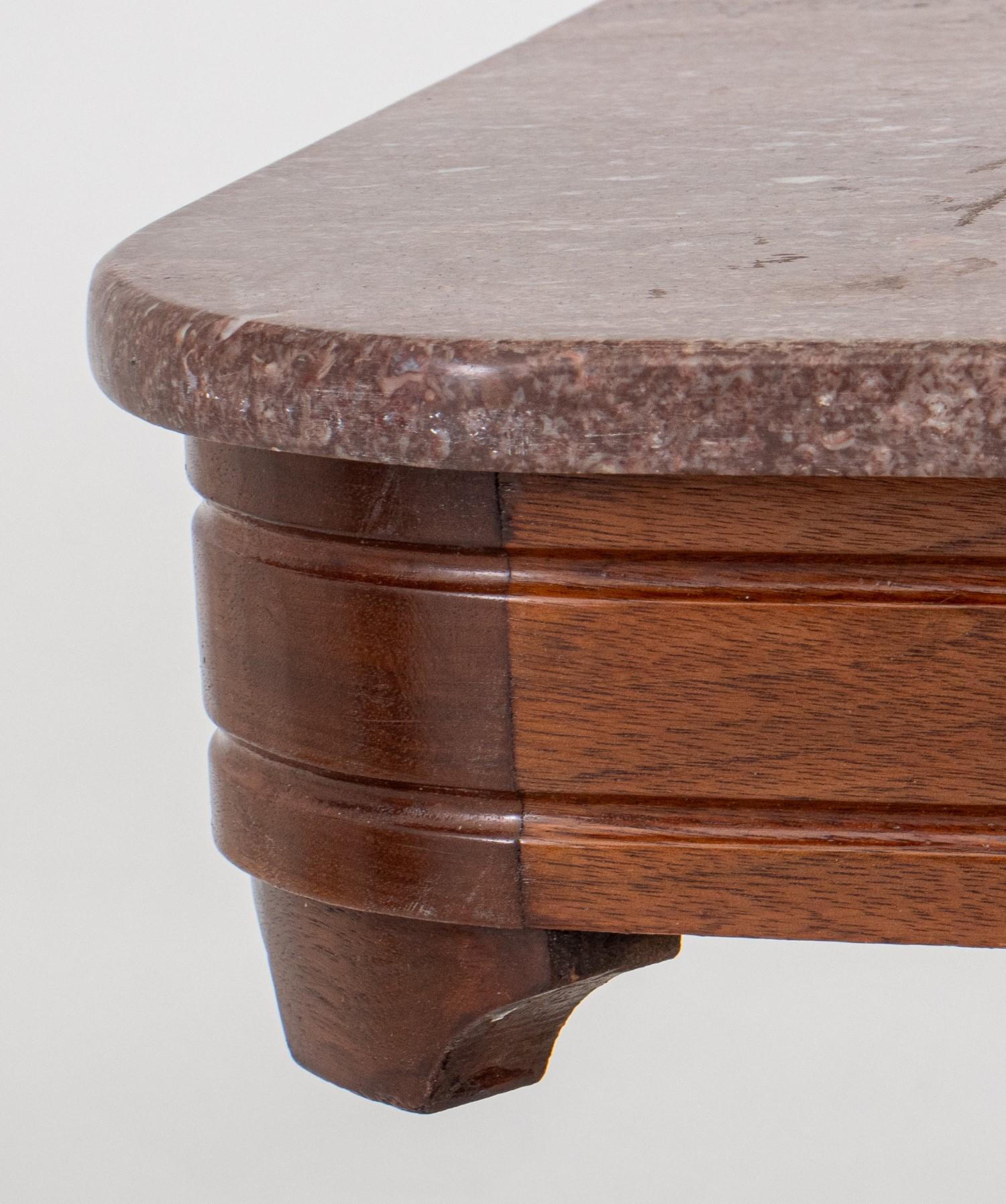 Viktorianischer Stil Nussbaum Marmorplatte Tisch im Angebot 1