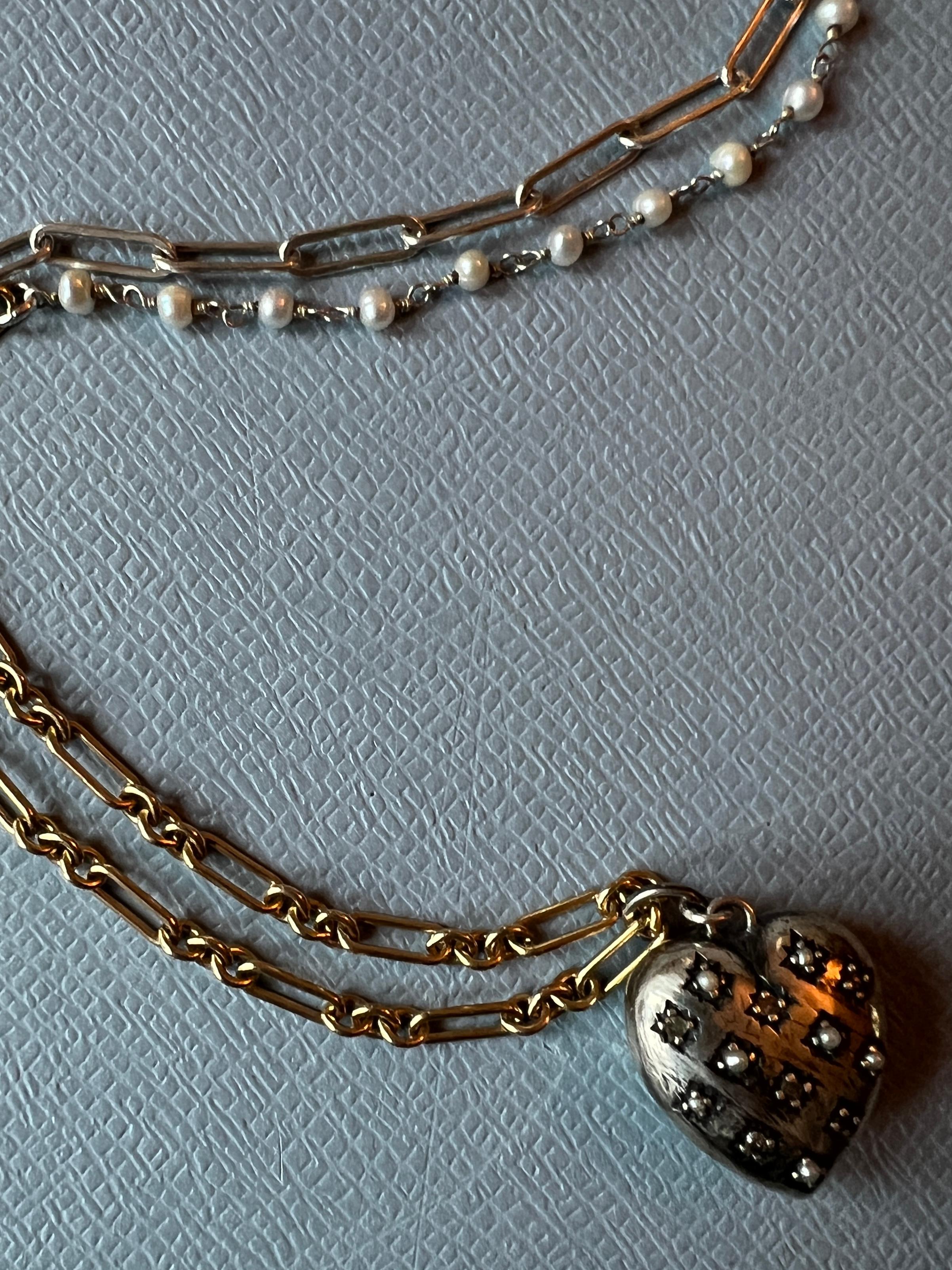 Collier coeur diamant blanc Rosario Argent Mini perle blanche en vente 3