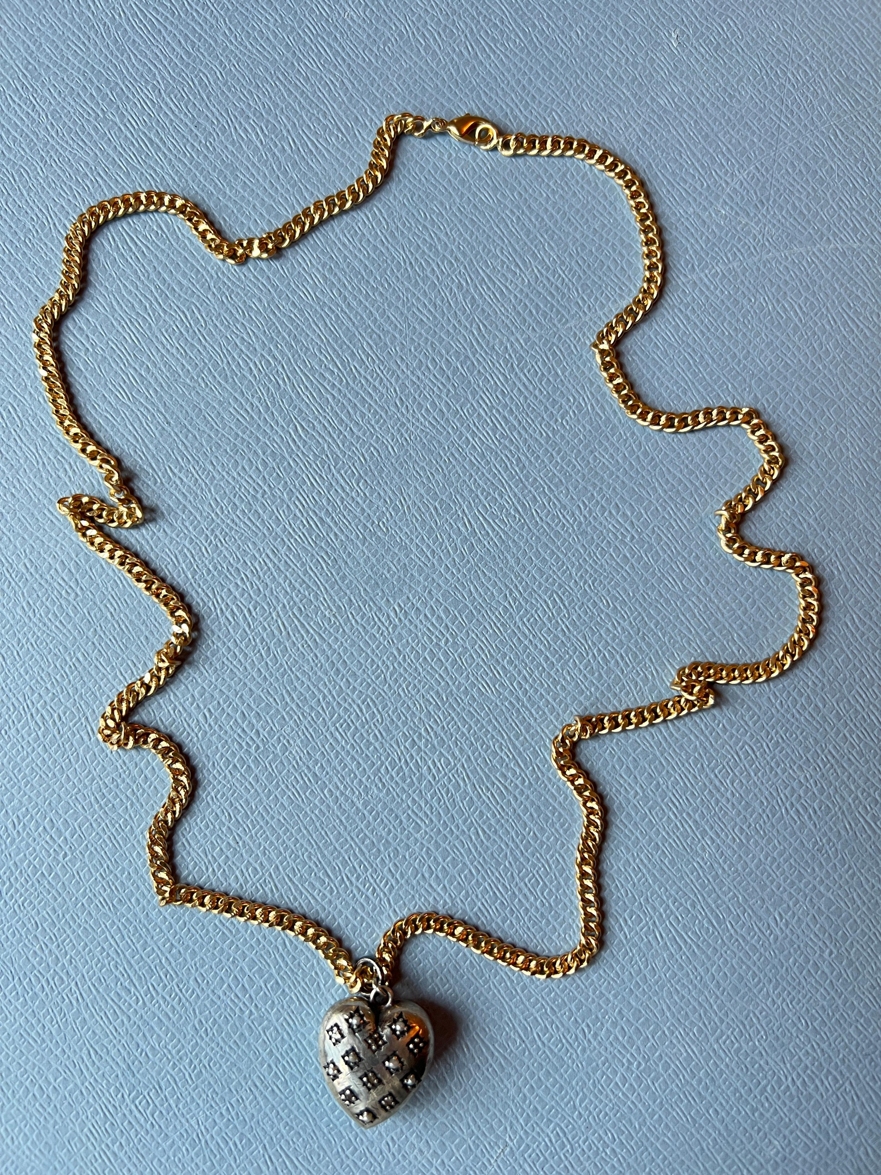 Silver Heart Long Necklace White Diamond White Pearl For Sale 10