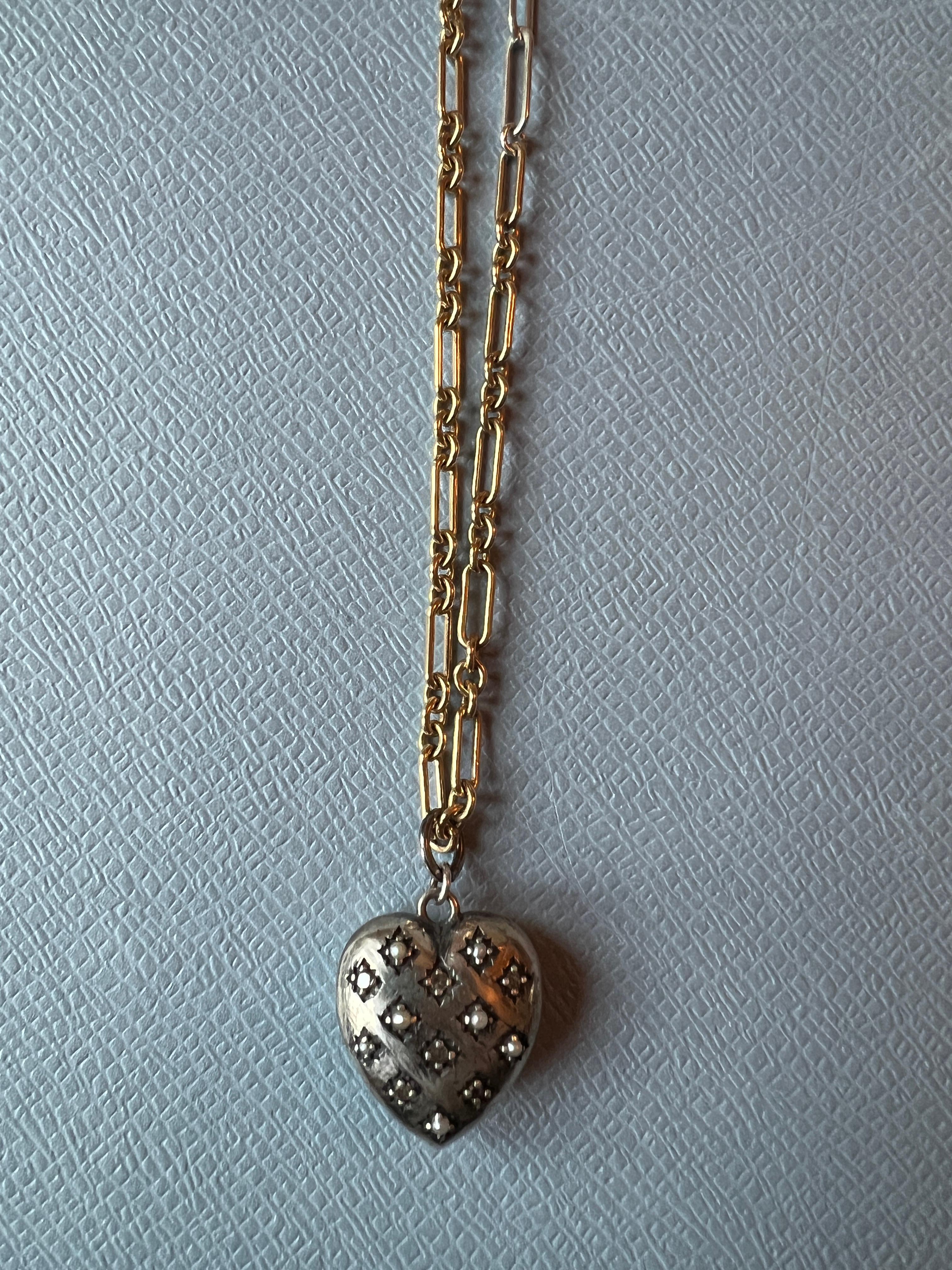 Taille simple Collier coeur diamant blanc Rosario Argent Mini perle blanche en vente