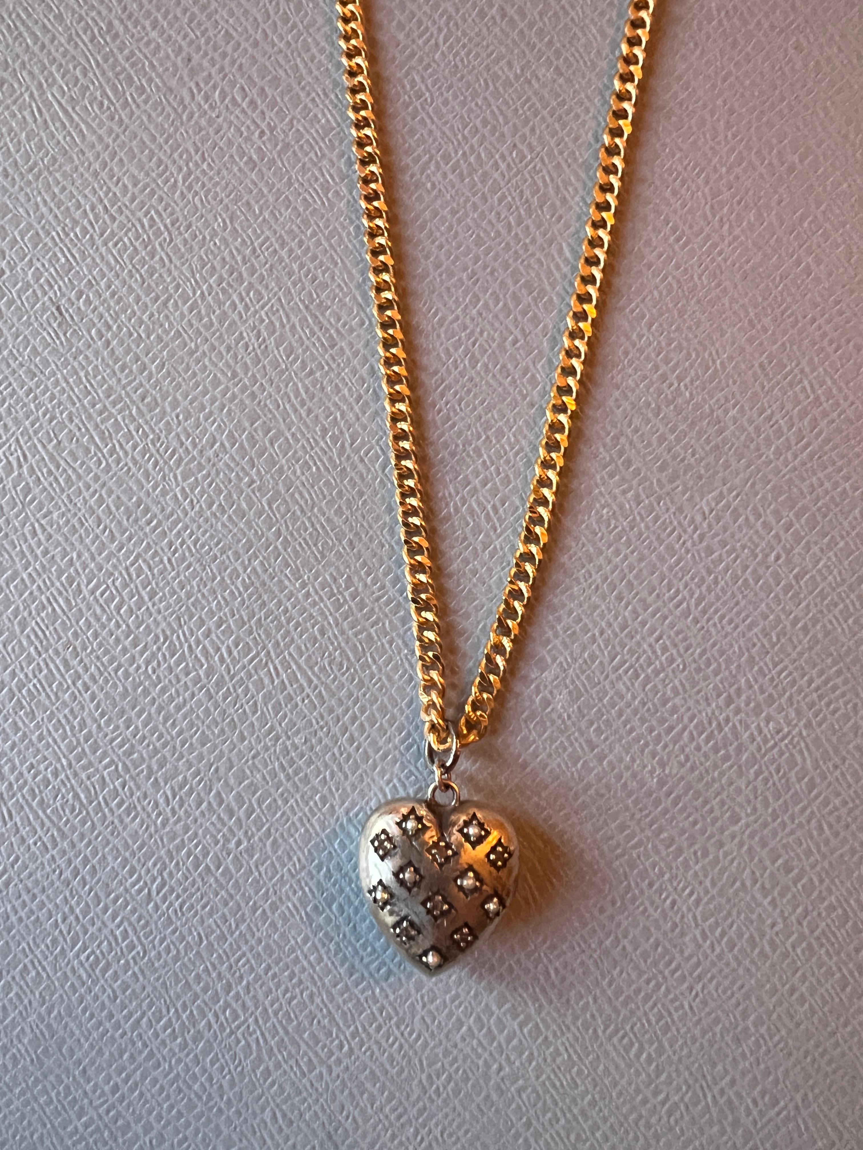 Silver Heart Long Necklace White Diamond White Pearl For Sale 3