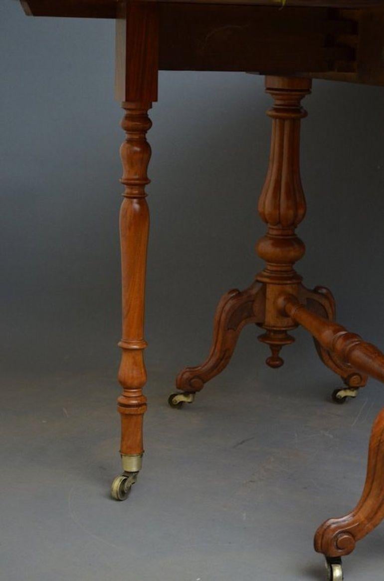 Late 19th Century Victorian Sutherland Table in Walnut For Sale