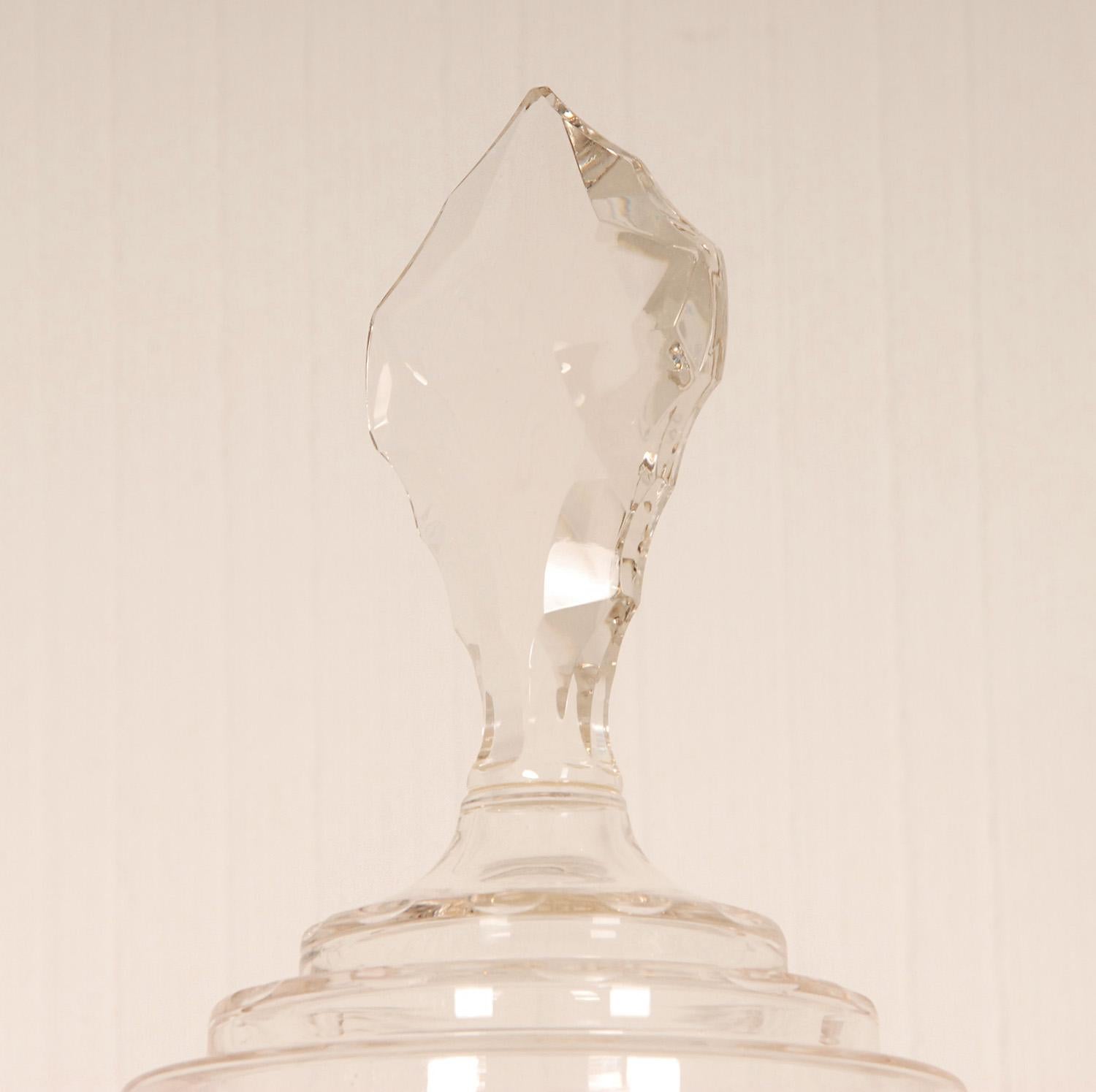Victorian Sweetmeat Jar Cut Crystal Antique Footed Glass Urn Vase Jar Coupe en vente 2