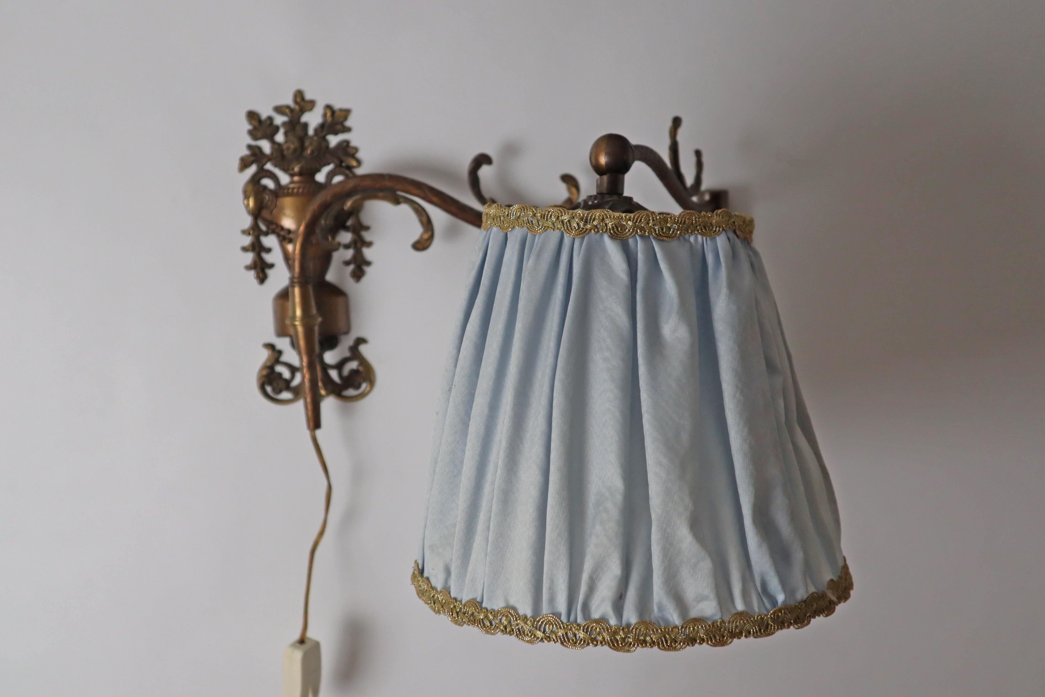Victorian Swivel Wall Lamp Gilded with Ram's Head and Urn France Around 1880 For Sale 5