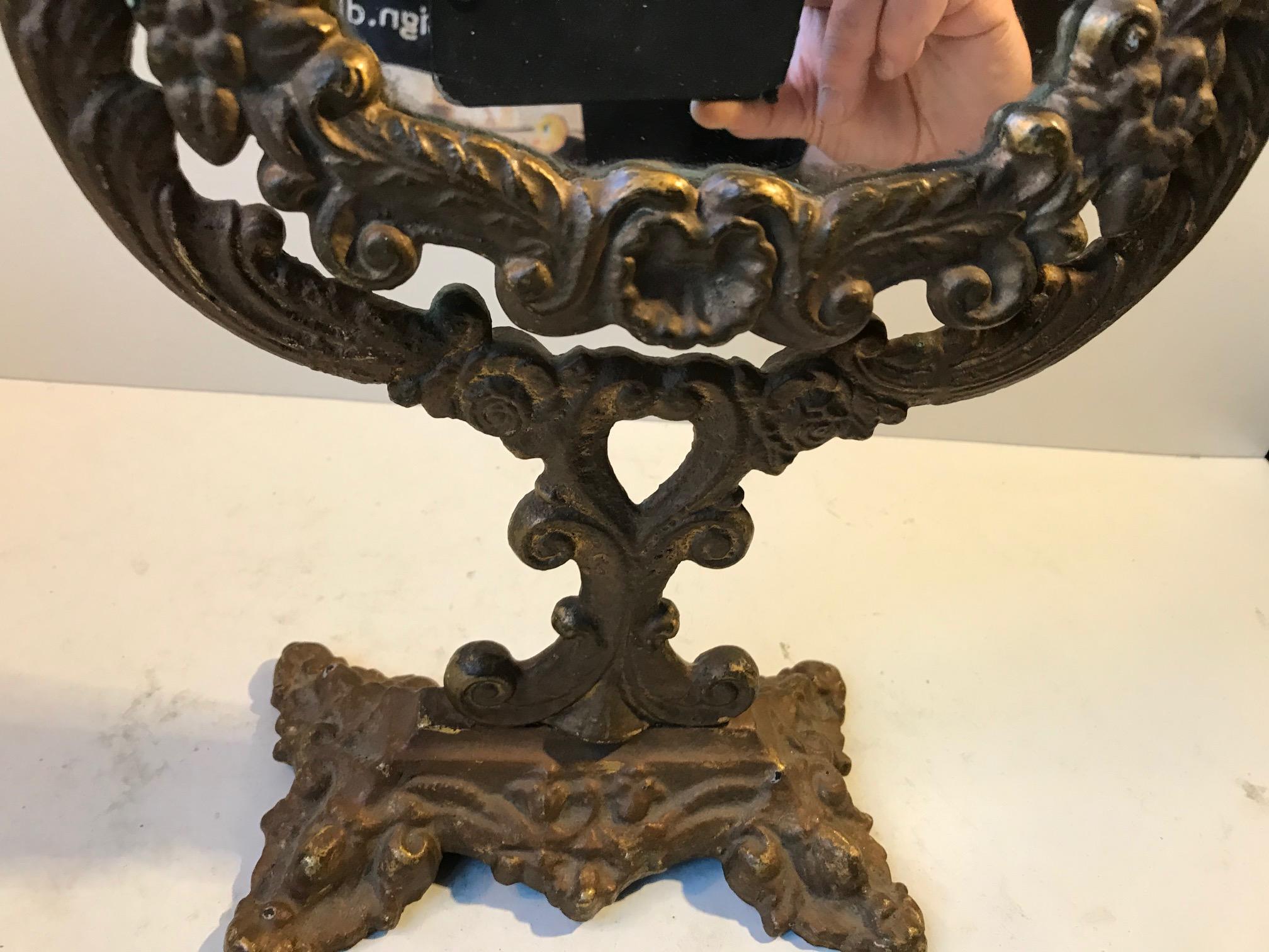 European Victorian Table Mirror, Make-Up in Cast Iron, circa 1900 For Sale