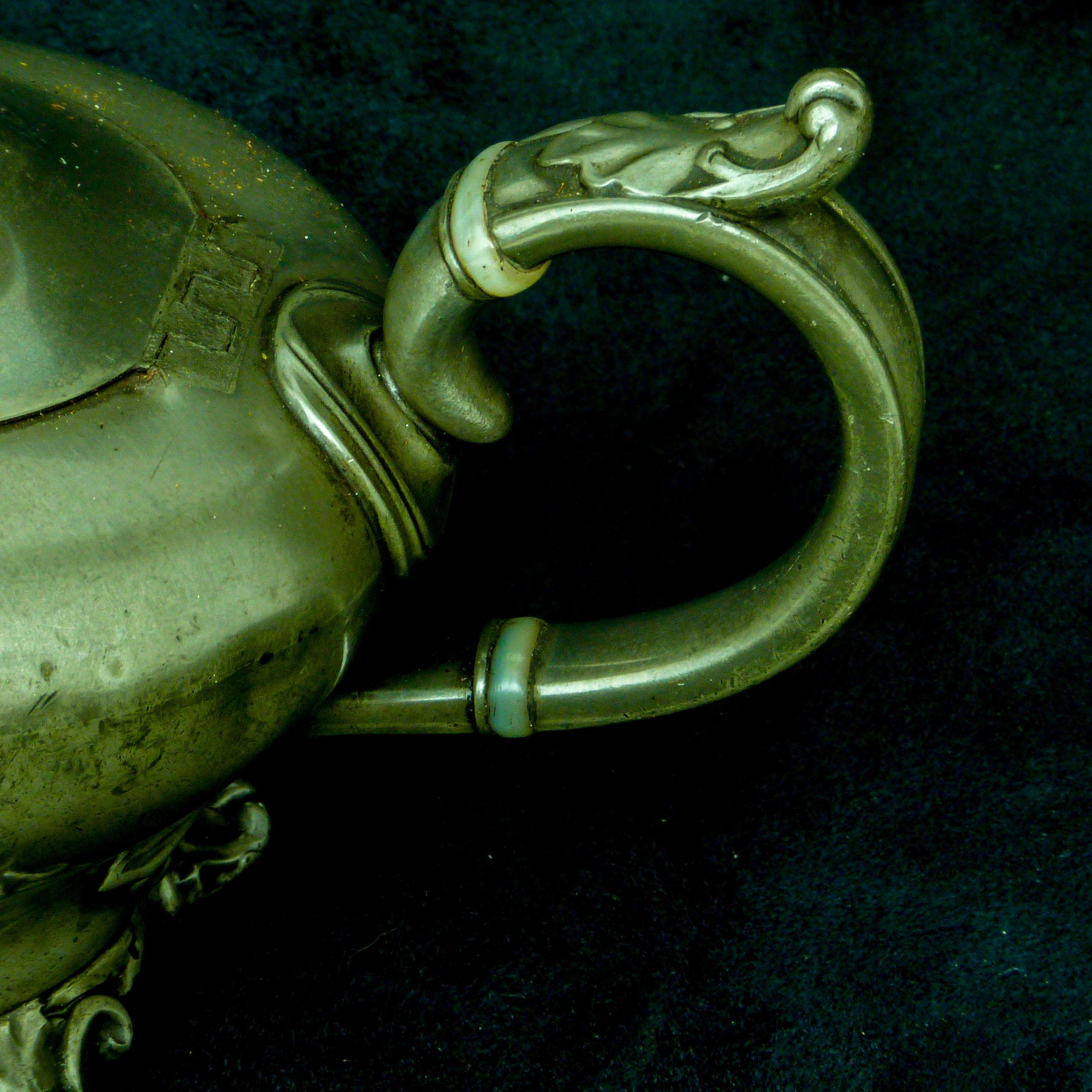 Victorian Tea Pot In Good Condition For Sale In Manchester, GB