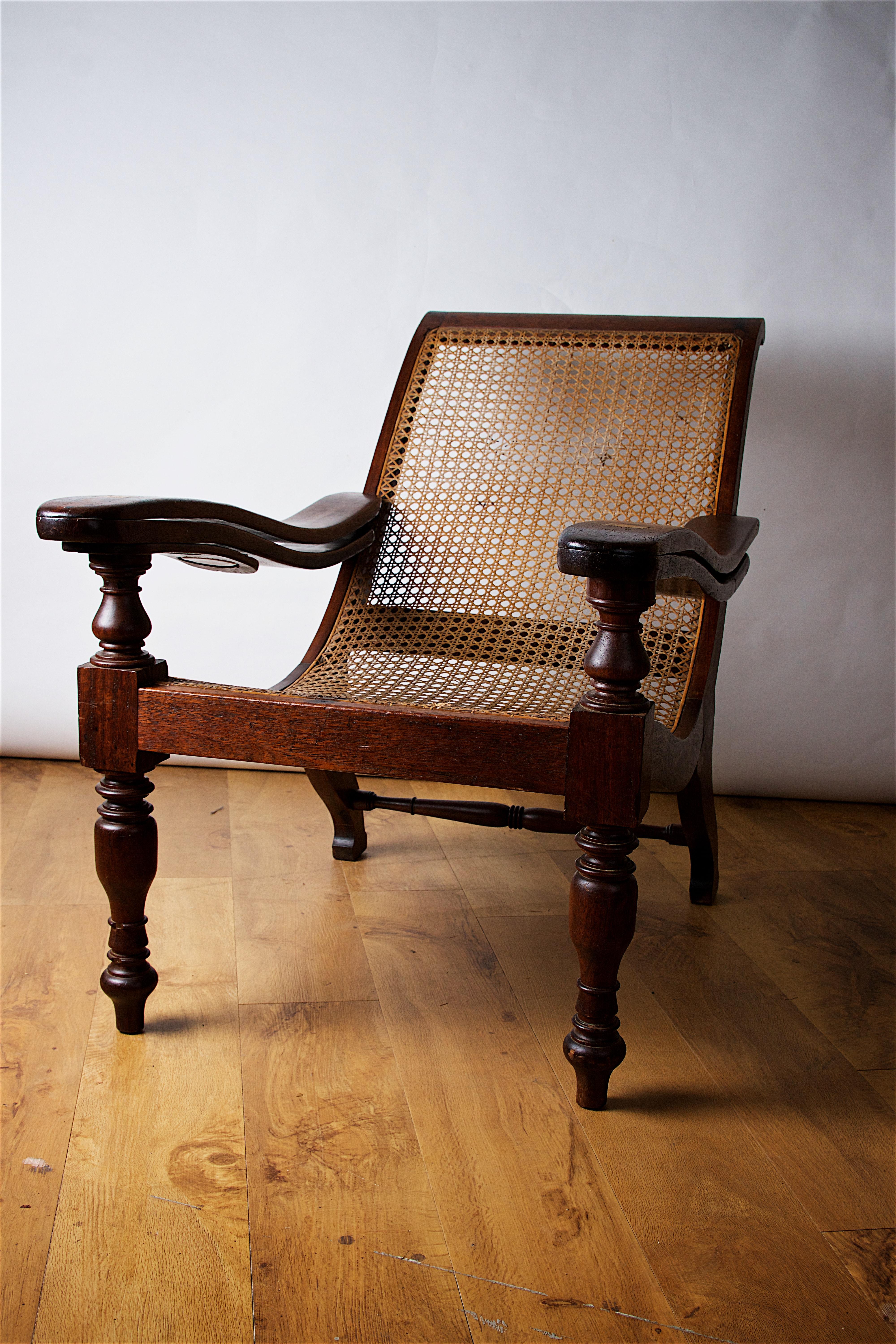Victorian Teak and Rattan Plantation Steamer Chair In Good Condition For Sale In Stratford upon Avon, GB