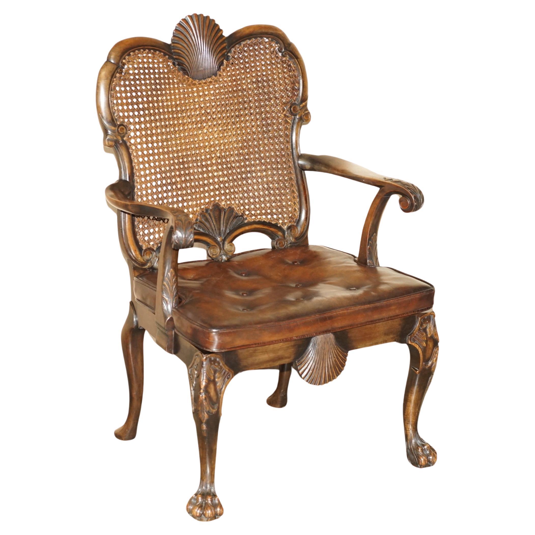 VICTORIAN THOMAS CHIPPENDALE LION'S HAIRY PAW BERGERE ARMCHAiR aus gebürstetem LEDER im Angebot