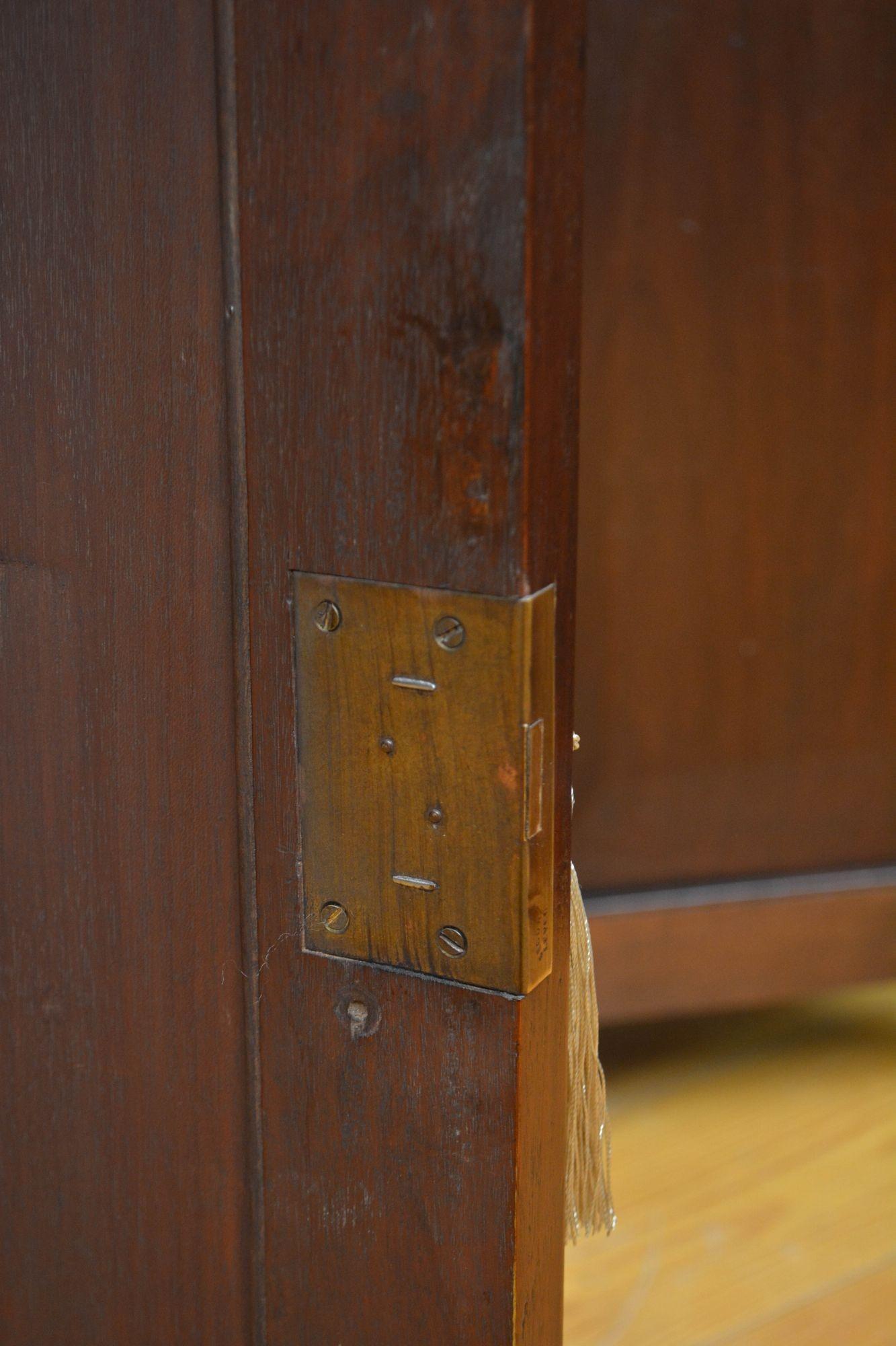 Victorian Three Door Sideboard in Mahogany For Sale 9