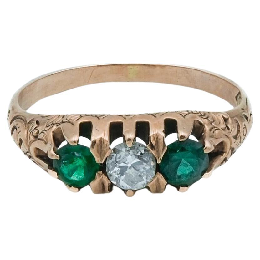 Victorian Three Stone Emerald and Diamond 10 Karat Rose Gold Antique Ring For Sale