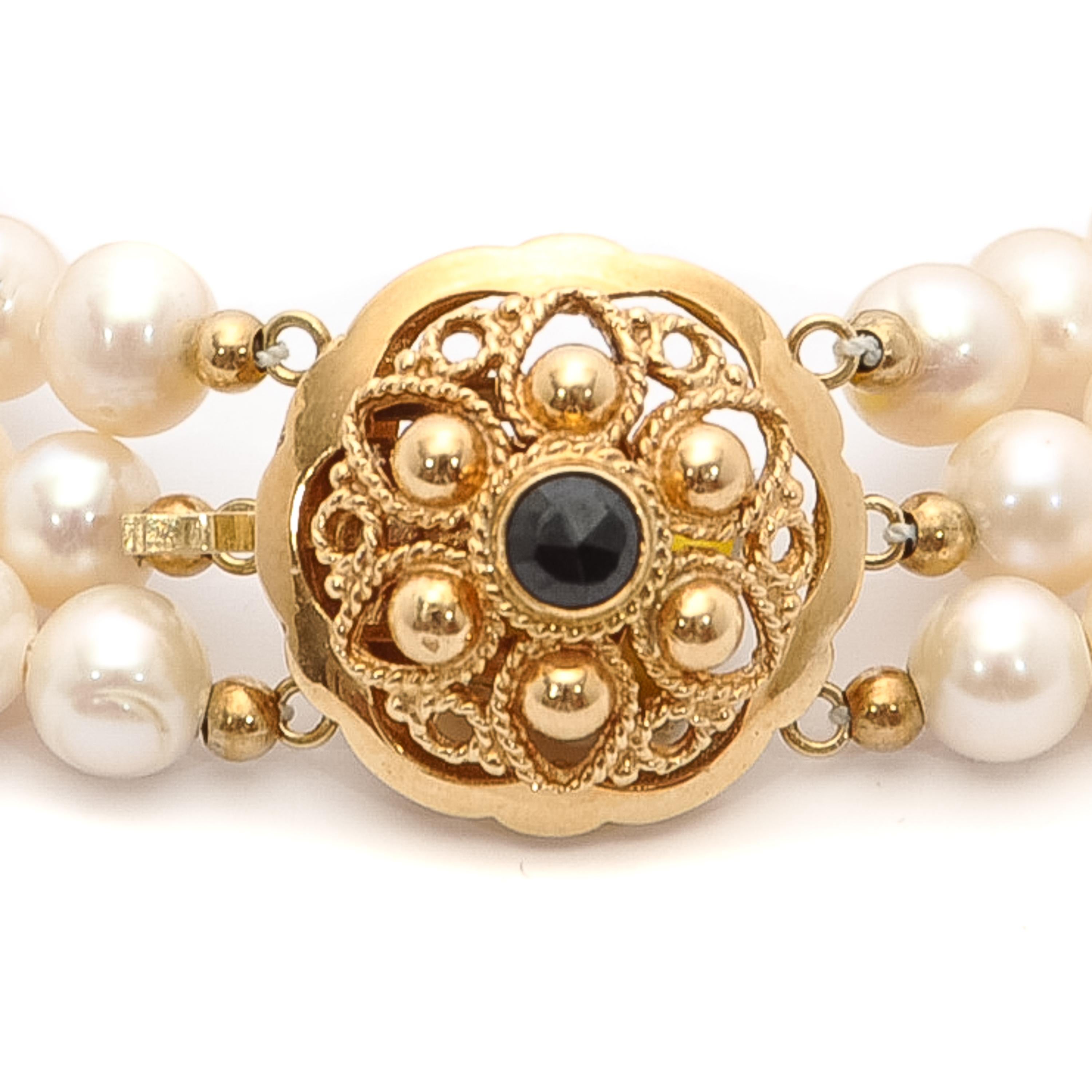 Vintage 14K Gold Cultured Pearl Garnet Beaded Bracelet In Good Condition For Sale In Rotterdam, NL