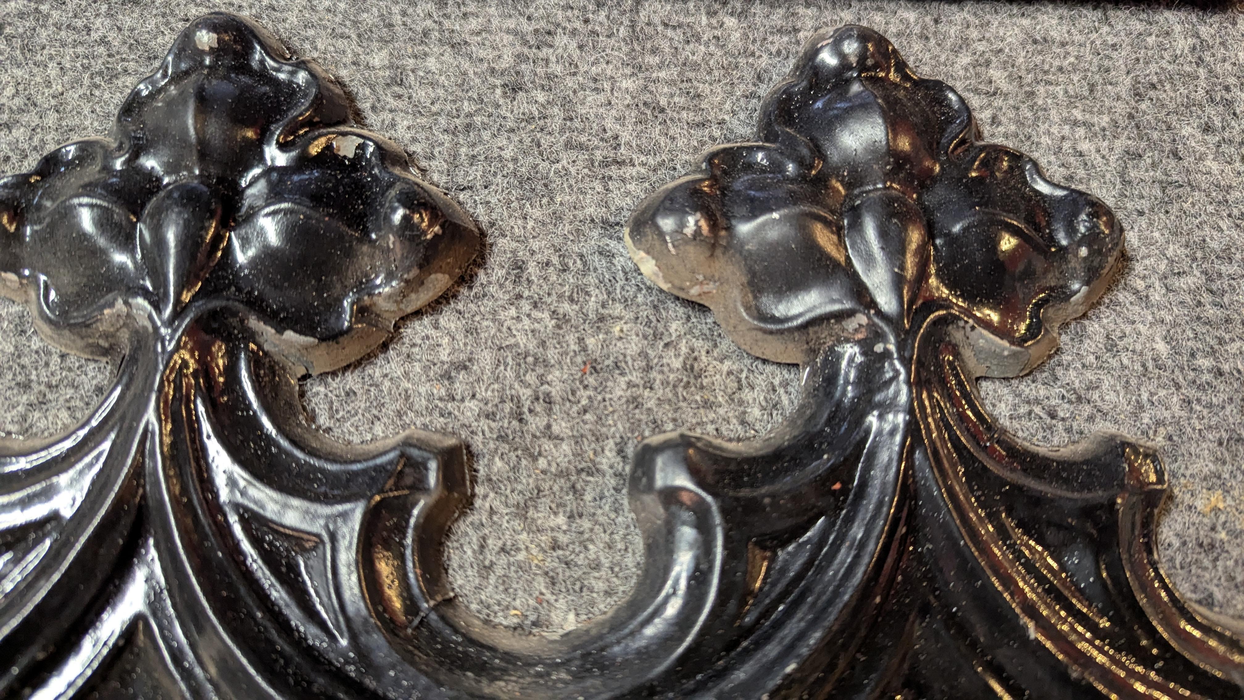 American Victorian Tin Ceiling Cornice For Sale