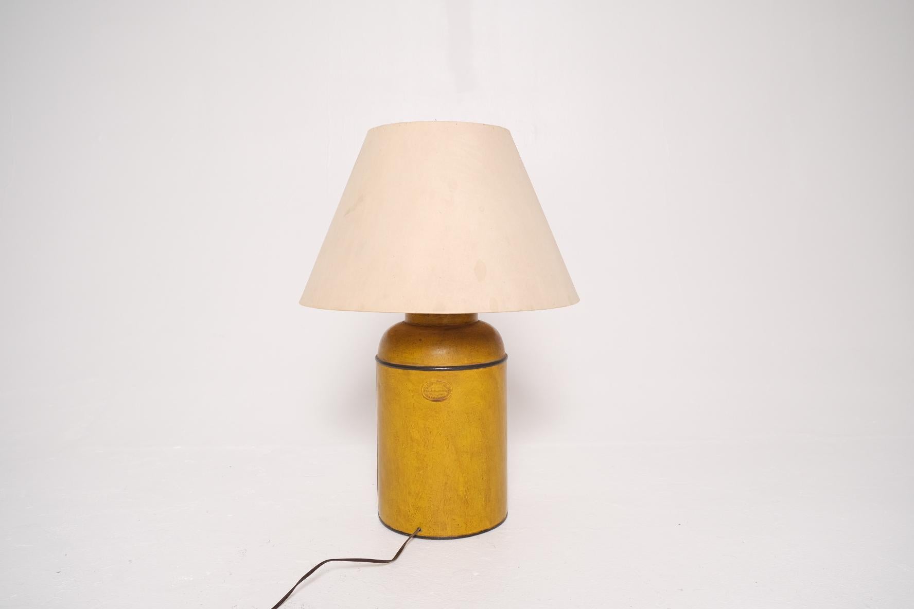 Victorian Toleware Tea Canister Lamp by Parnall & Sons, England For Sale 3
