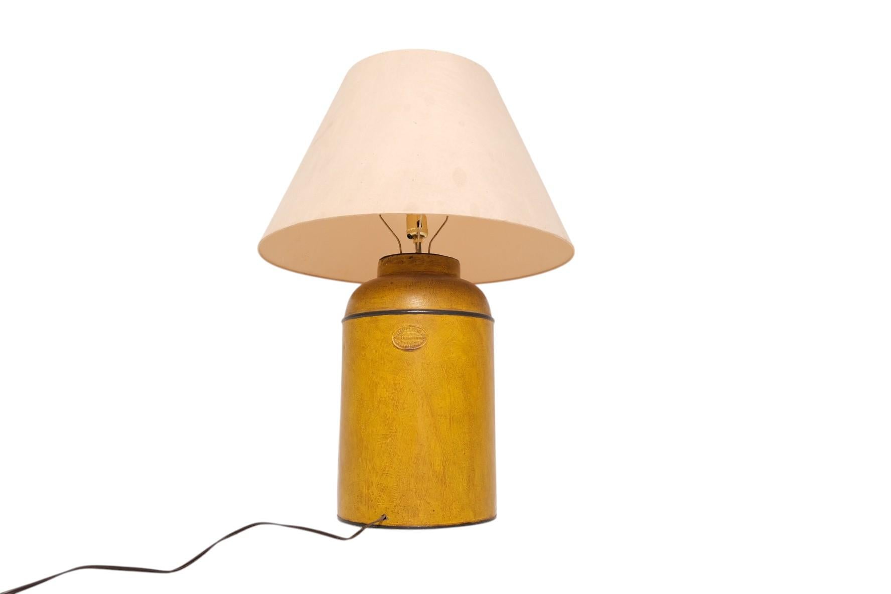 Victorian Toleware Tea Canister Lamp by Parnall & Sons, England For Sale 6