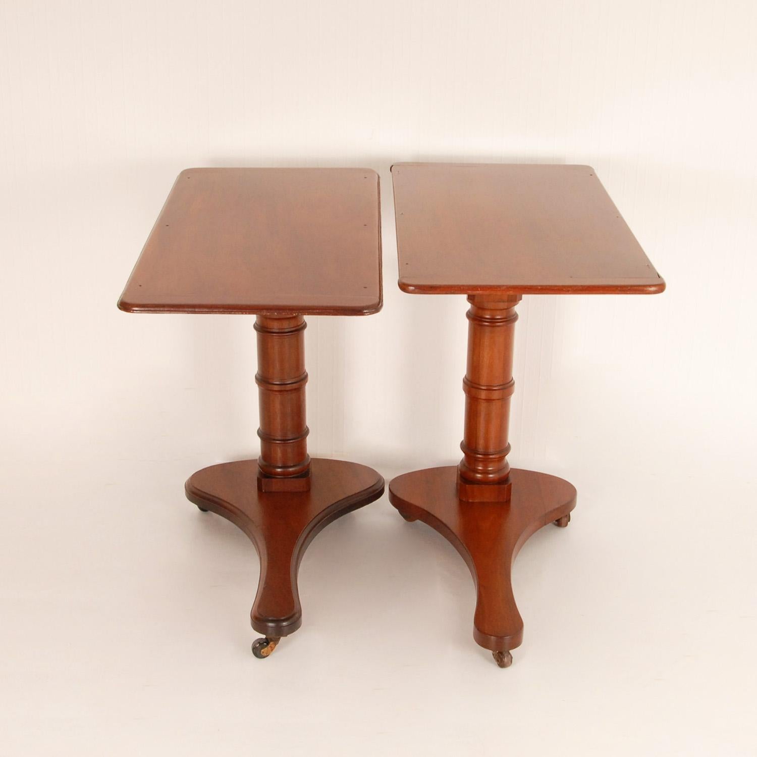 Victorian Traditional English Reading Tables Side Table with Casters