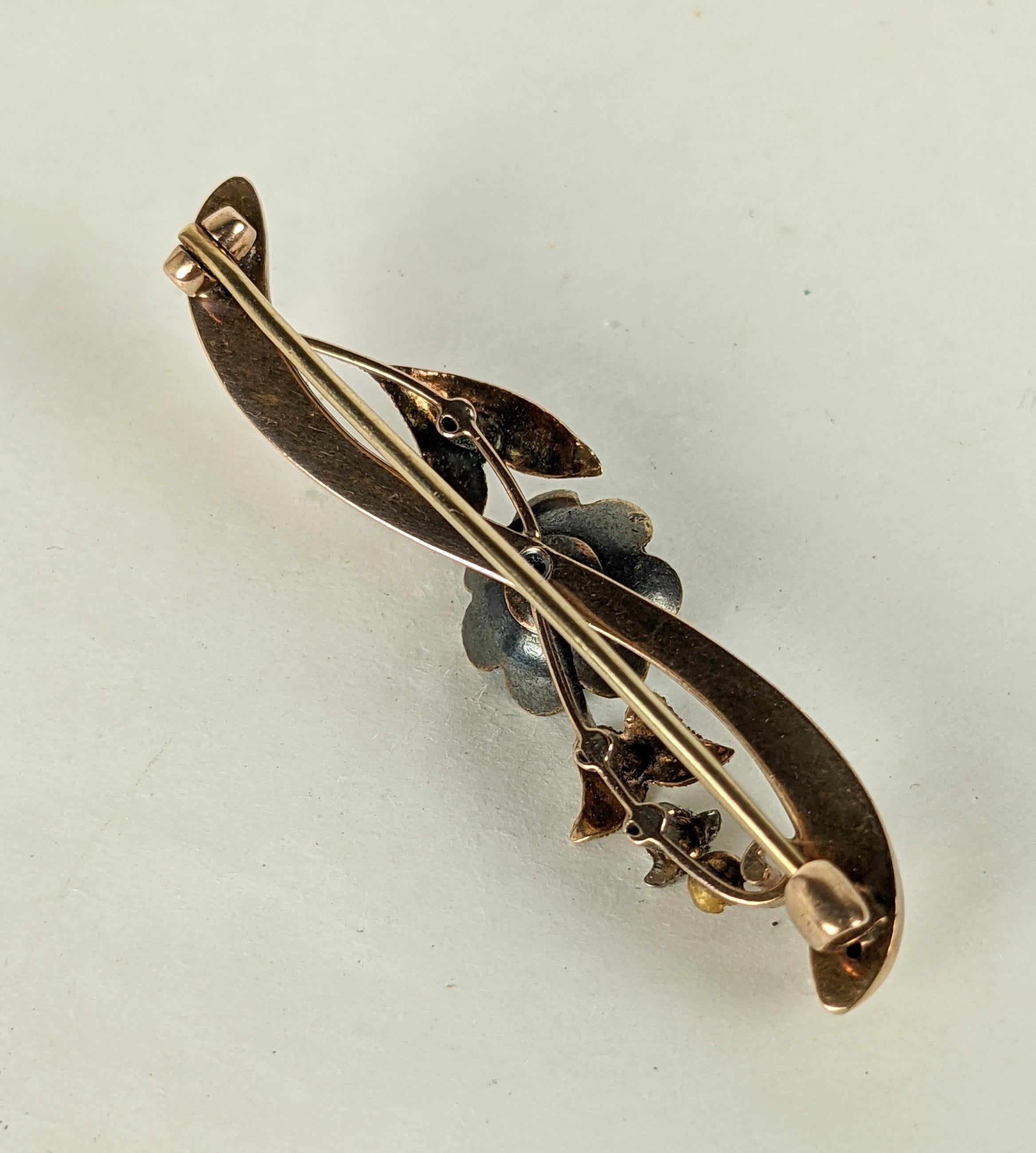 Women's or Men's Victorian Tri Color Gold Floral Bar Pin For Sale