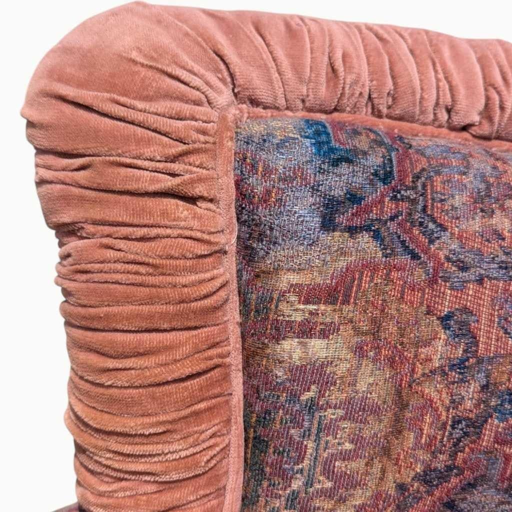 Sedia a dondolo vittoriana con cuscini, velluto floreale e frange, c. 1900, USA in vendita 4