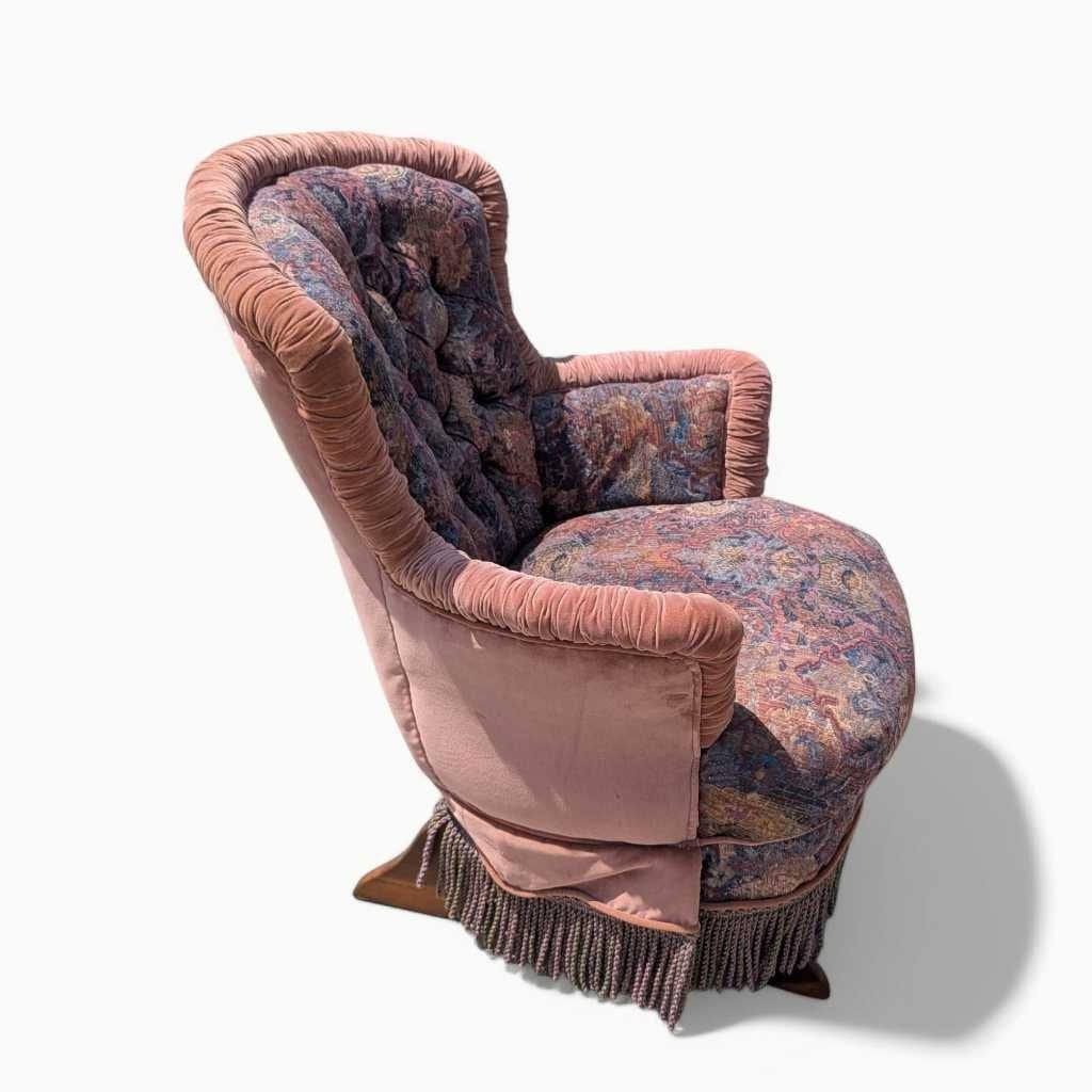 Sedia a dondolo vittoriana con cuscini, velluto floreale e frange, c. 1900, USA in vendita 12
