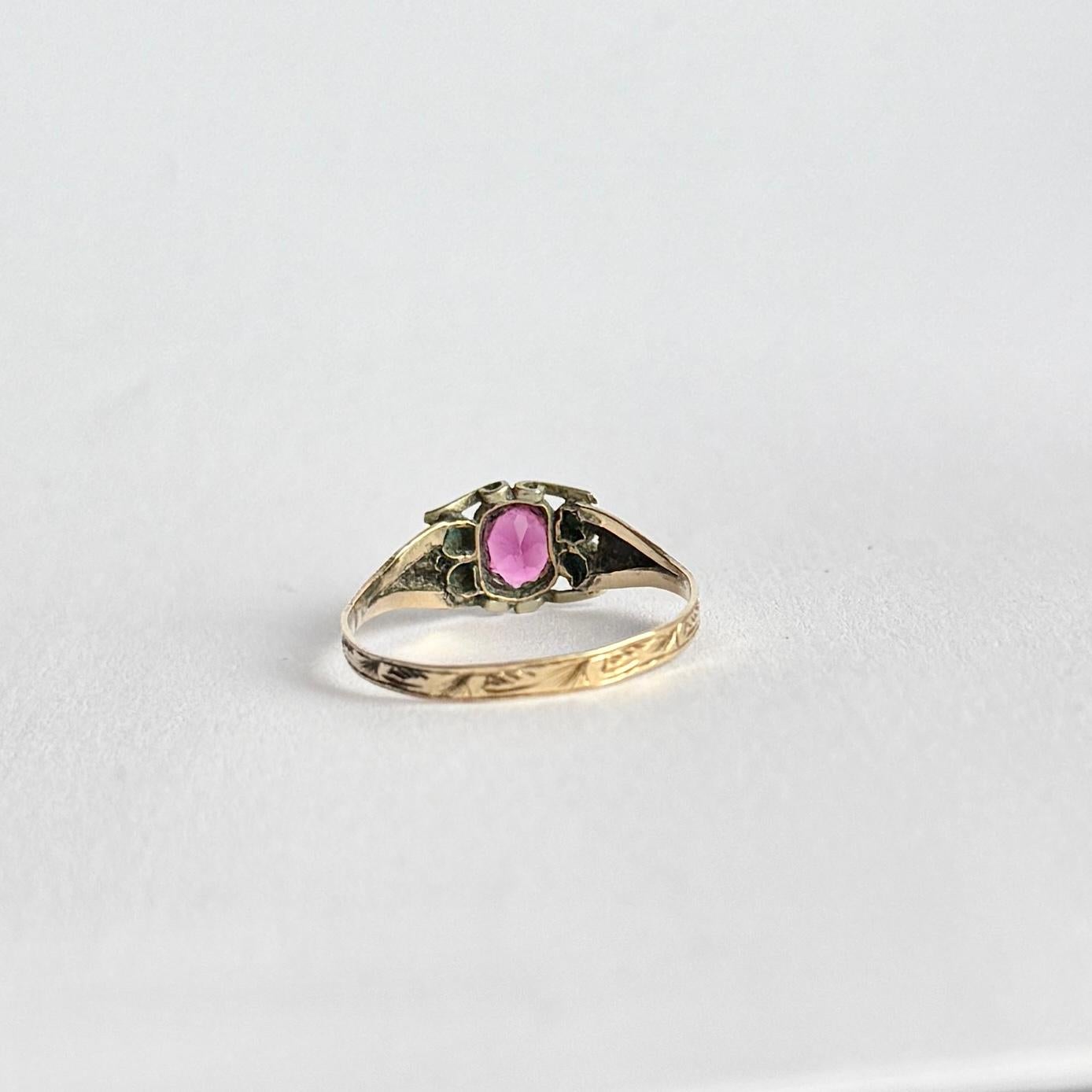 Round Cut Victorian Turquoise and Ruby 9 Carat Gold Ring For Sale