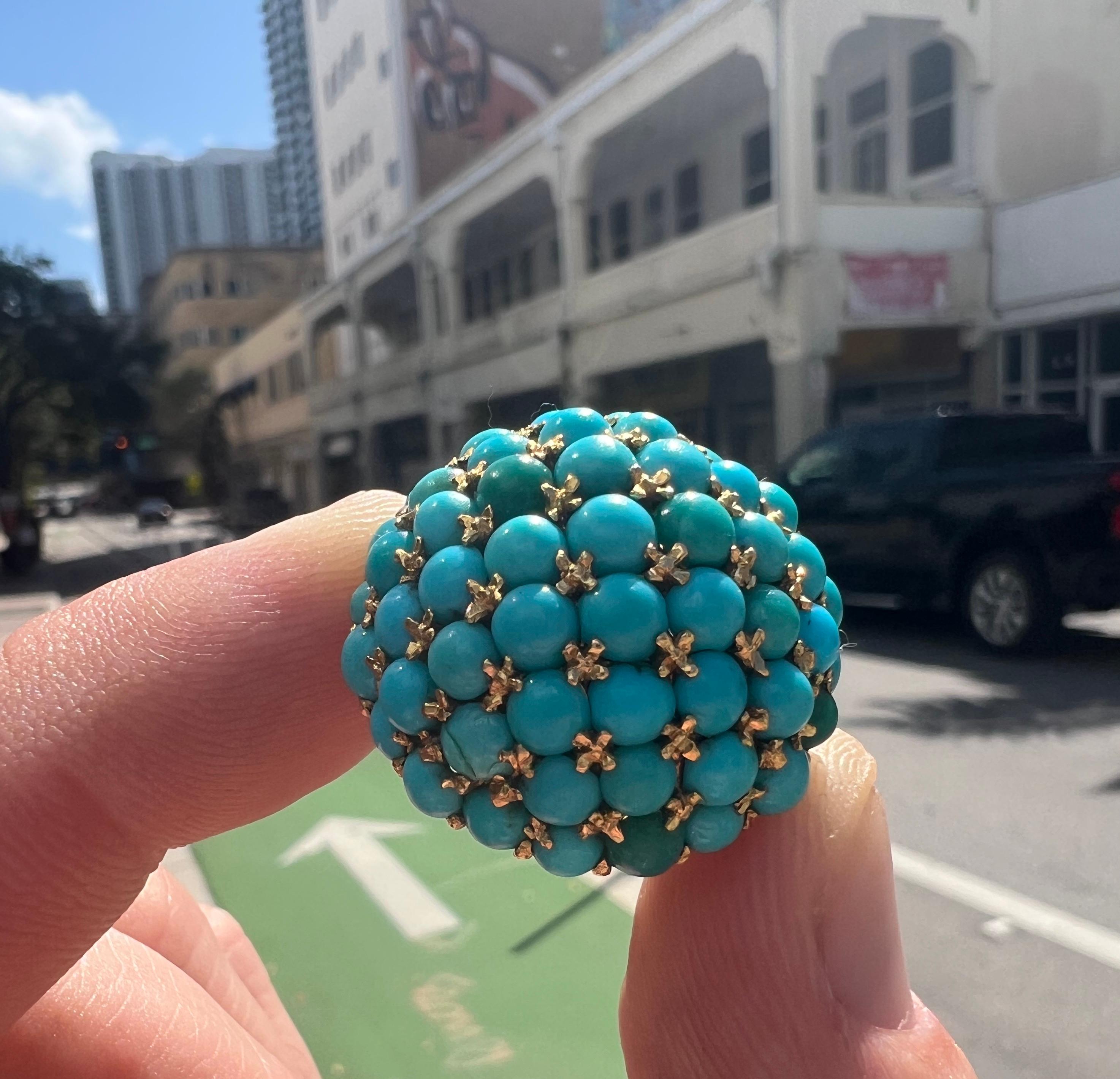 Victorian Turquoise Gemstone Bombe Cocktail Ring 18k Yellow Gold  For Sale 2