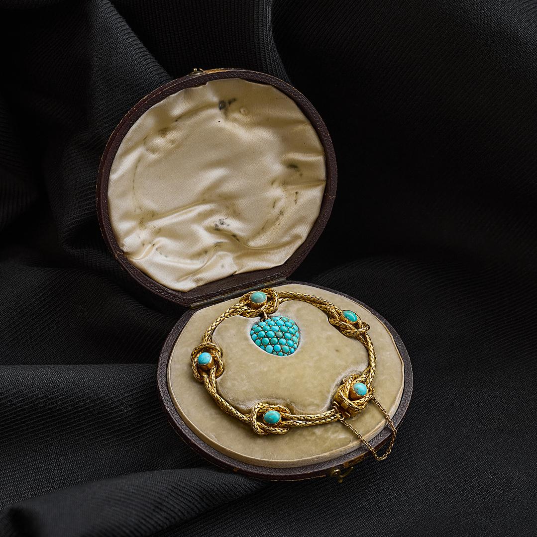 Bracelet victorien avec médaillon en forme de coeur en turquoise en vente 1