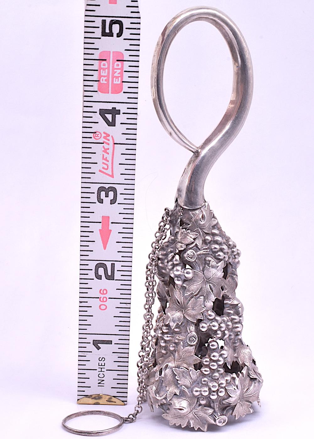 tussie mussie necklace