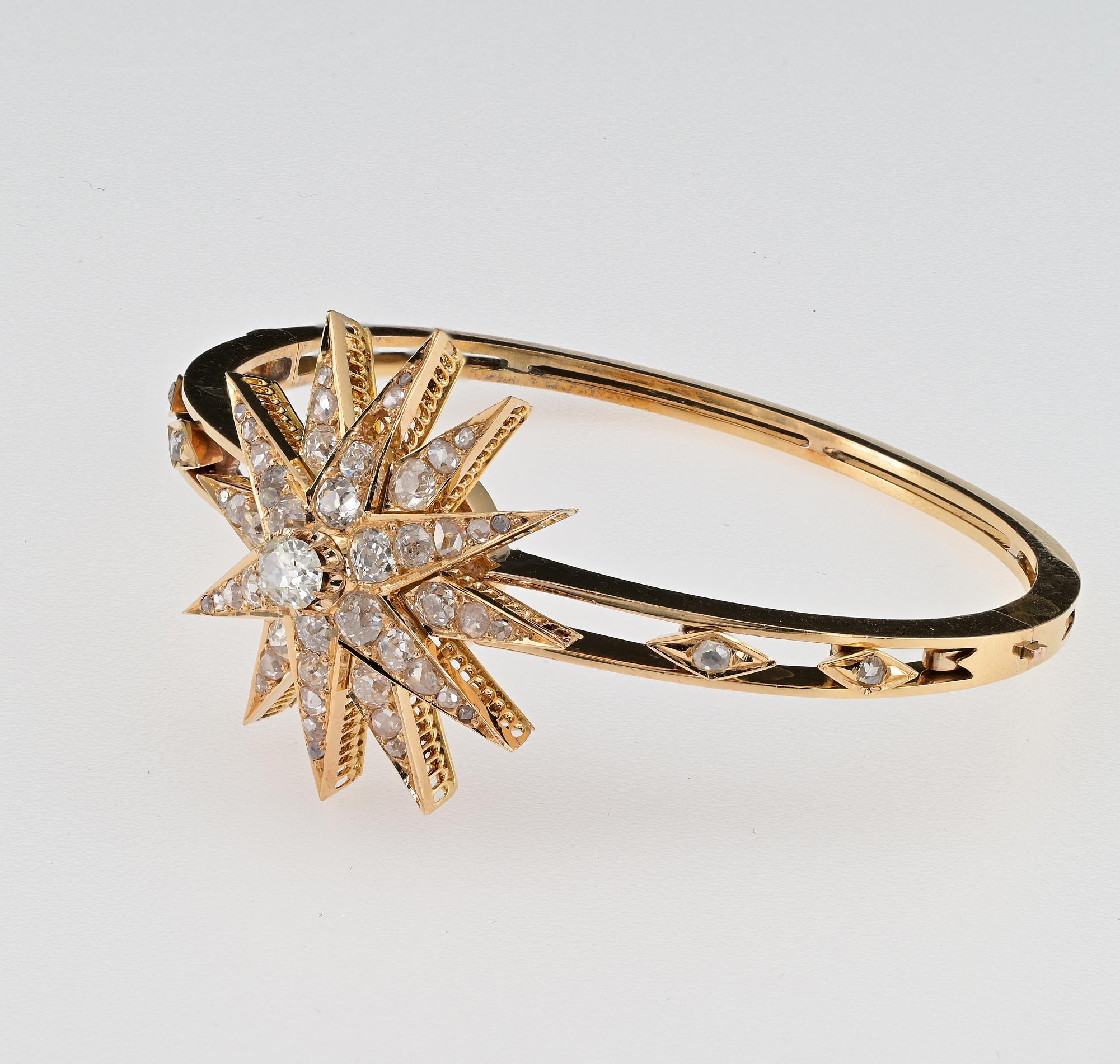 Victorian Twelve Rayed Star 4.25 Ct Diamond 18 KT bangle In Good Condition For Sale In Napoli, IT